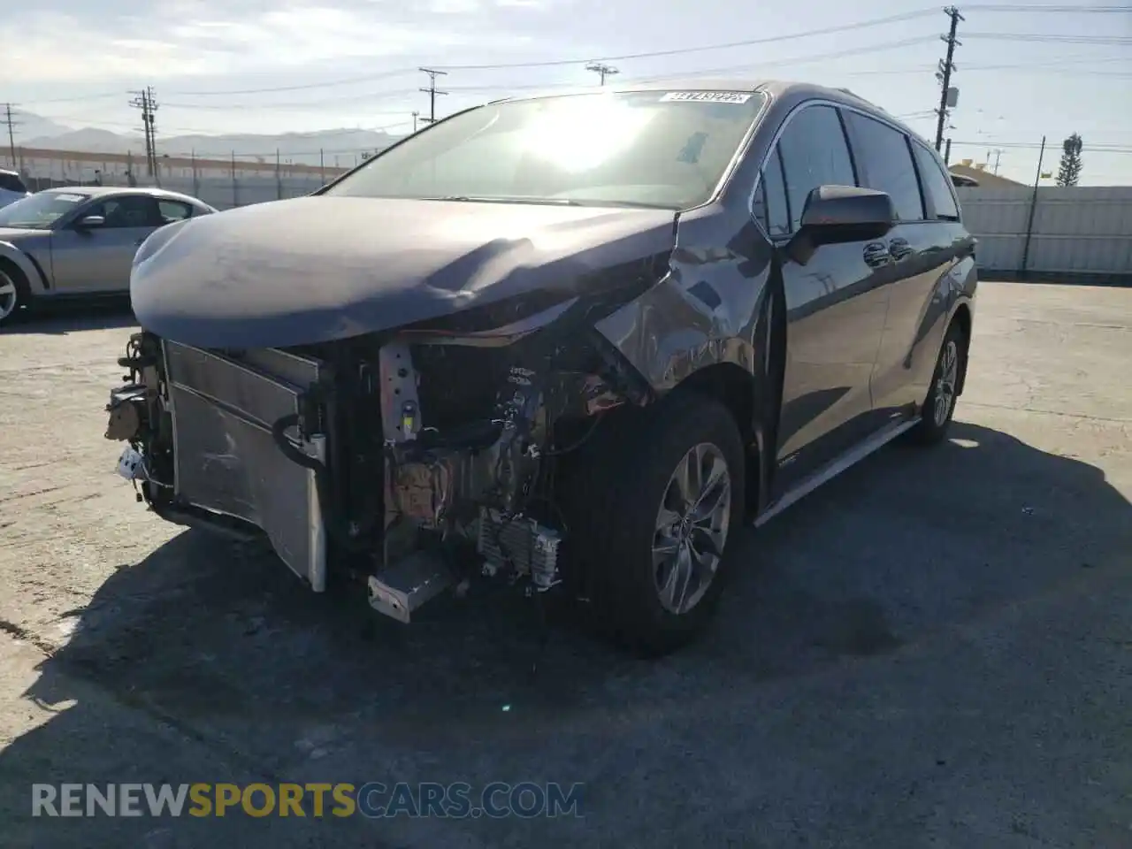 2 Photograph of a damaged car 5TDKSKFC2MS033231 TOYOTA SIENNA 2021