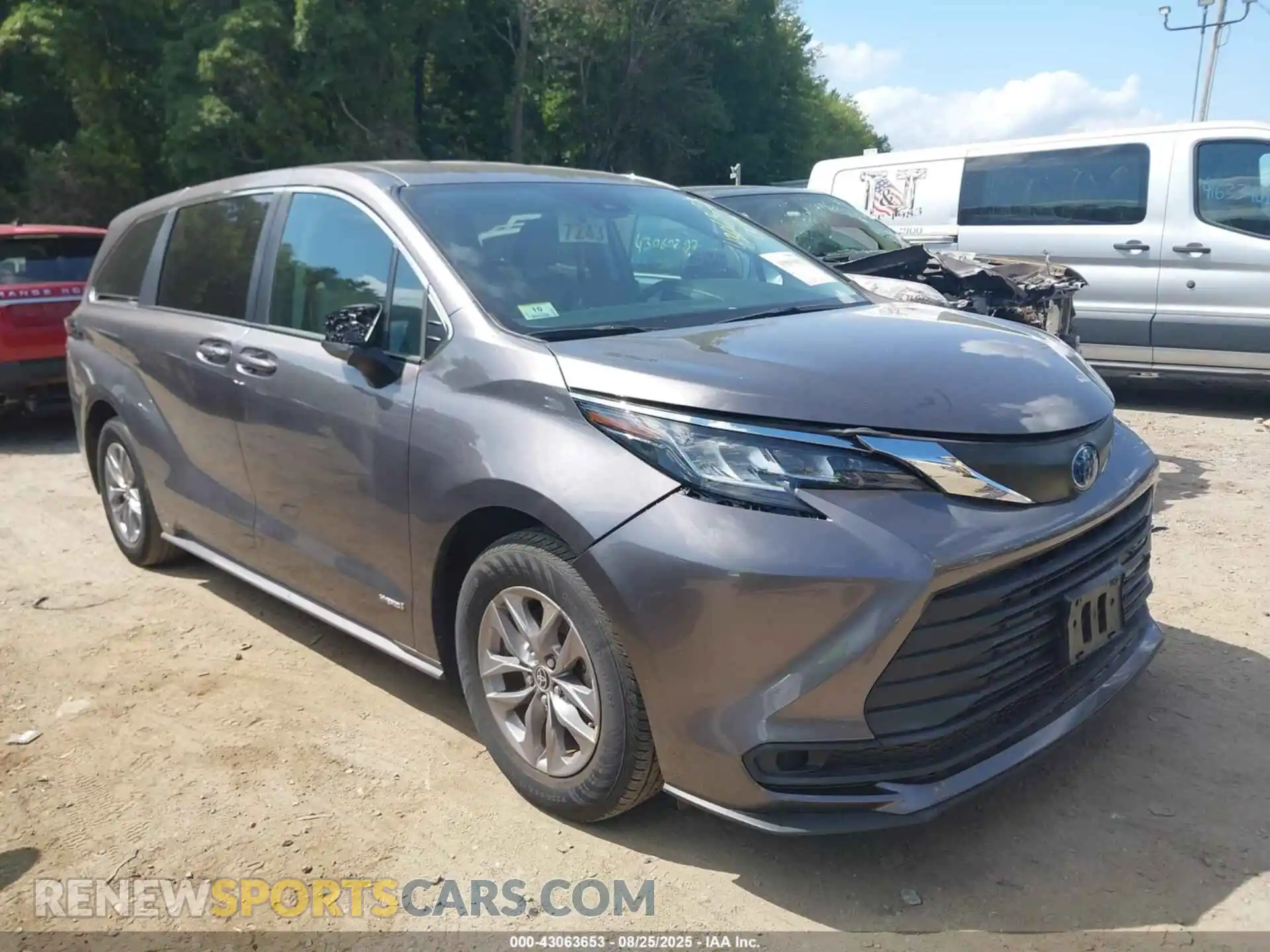 1 Photograph of a damaged car 5TDKSKFC3MS036204 TOYOTA SIENNA 2021