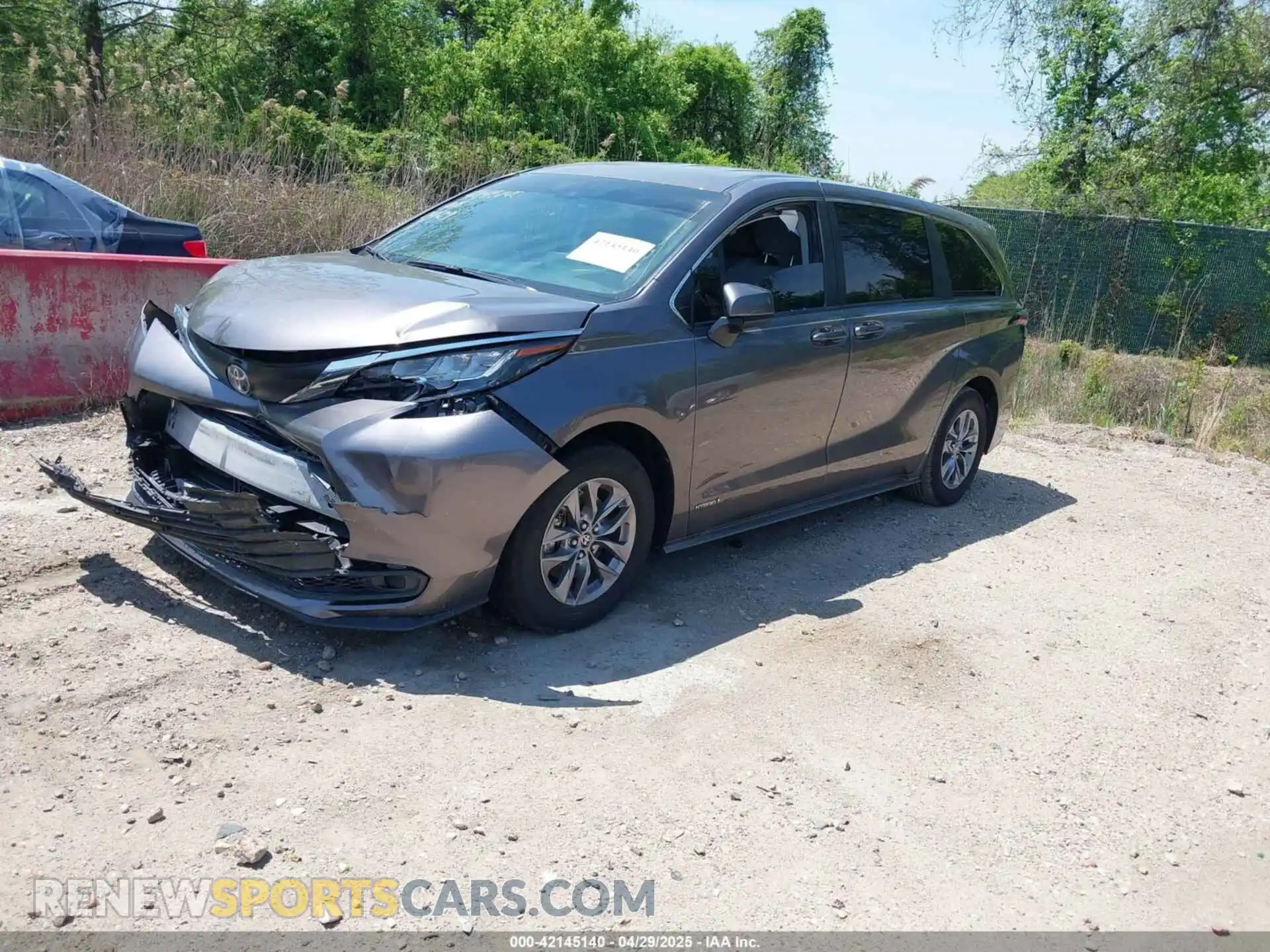 2 Photograph of a damaged car 5TDKSKFC4MS004345 TOYOTA SIENNA 2021