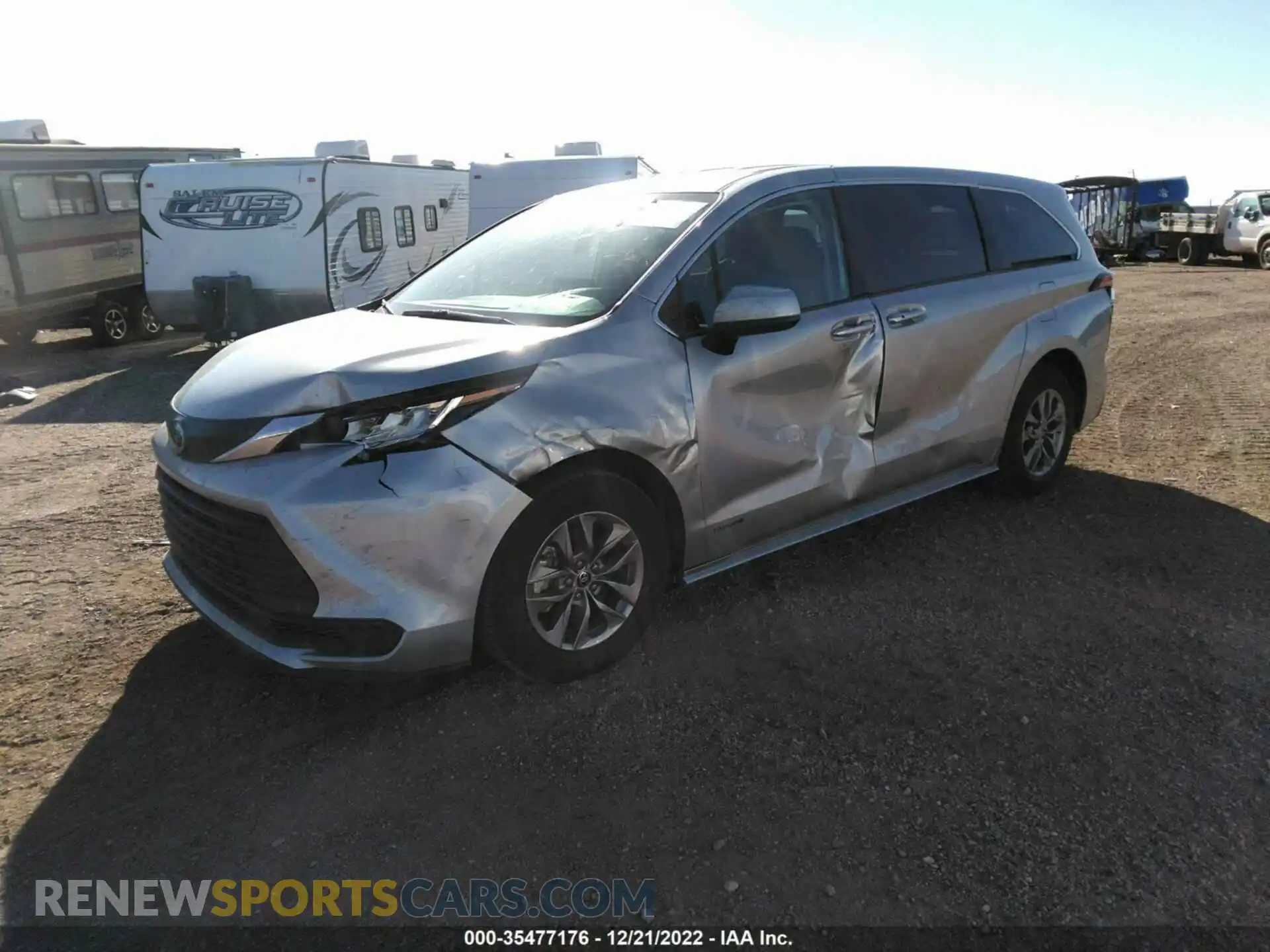 2 Photograph of a damaged car 5TDKSKFC5MS036575 TOYOTA SIENNA 2021