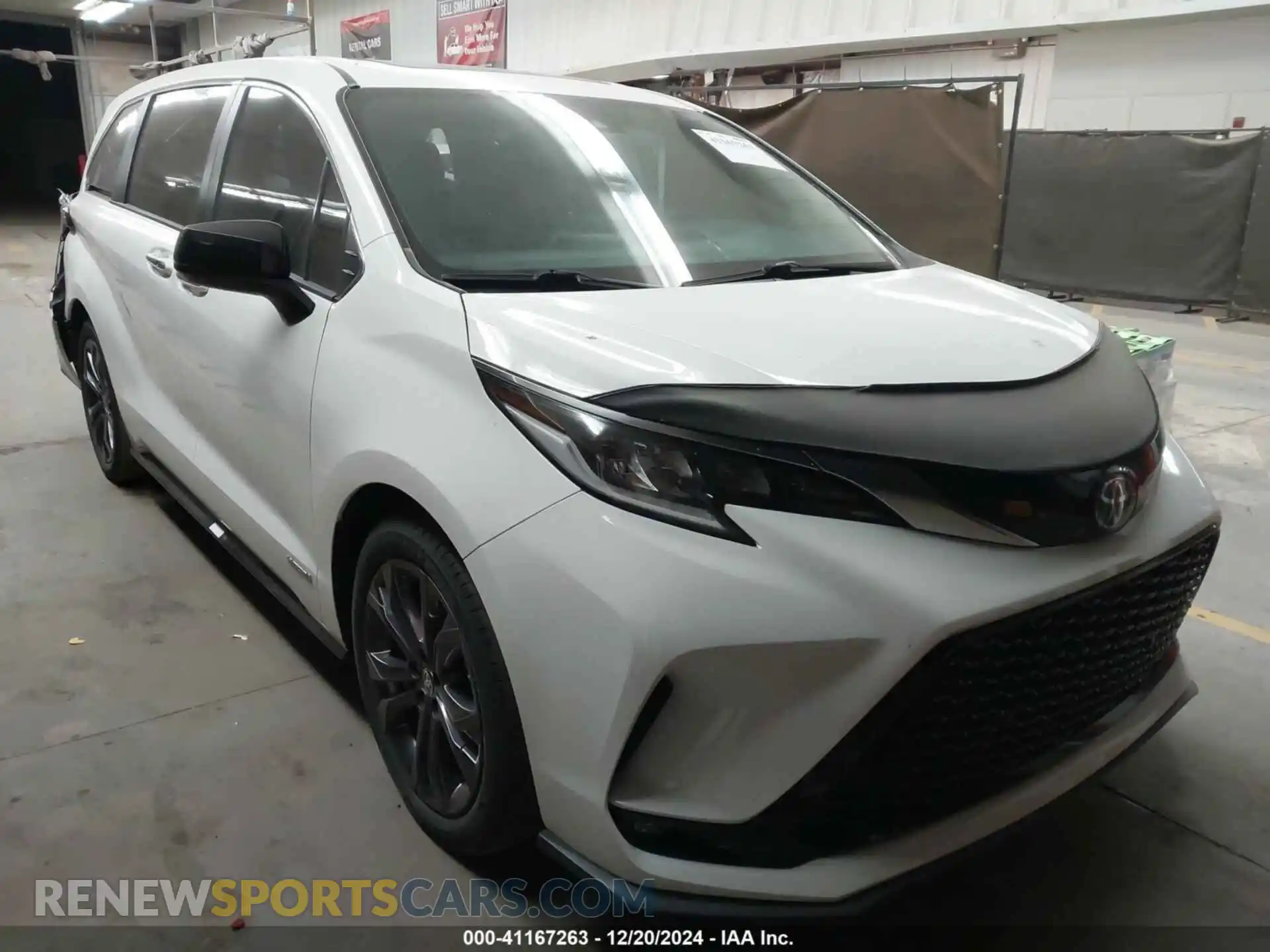 1 Photograph of a damaged car 5TDXRKEC6MS005385 TOYOTA SIENNA 2021