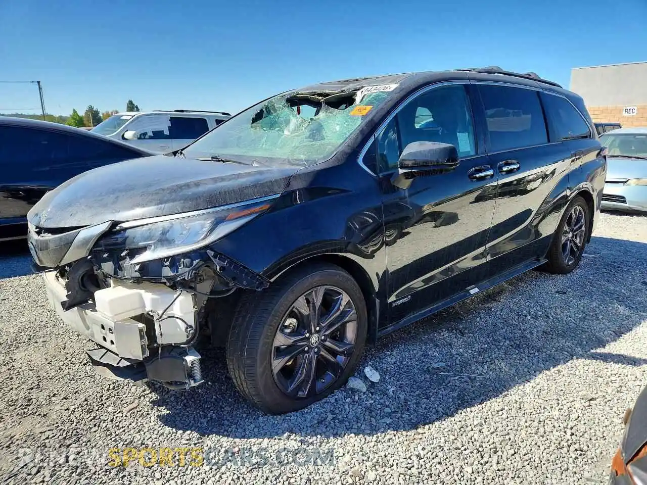 1 Photograph of a damaged car 5TDXRKECXMS041175 TOYOTA SIENNA 2021