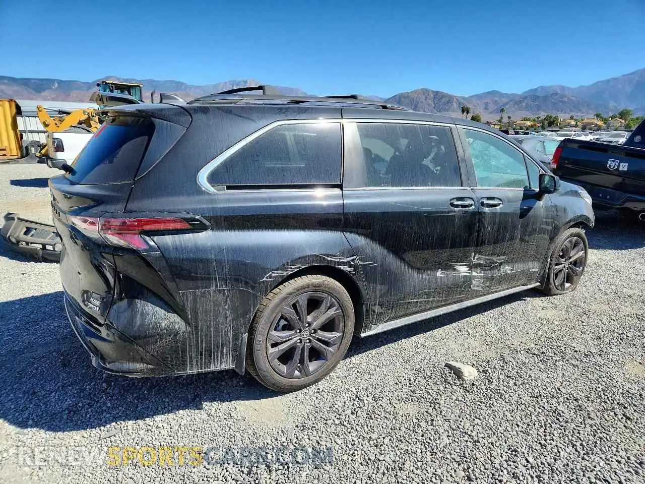 3 Photograph of a damaged car 5TDXRKECXMS041175 TOYOTA SIENNA 2021