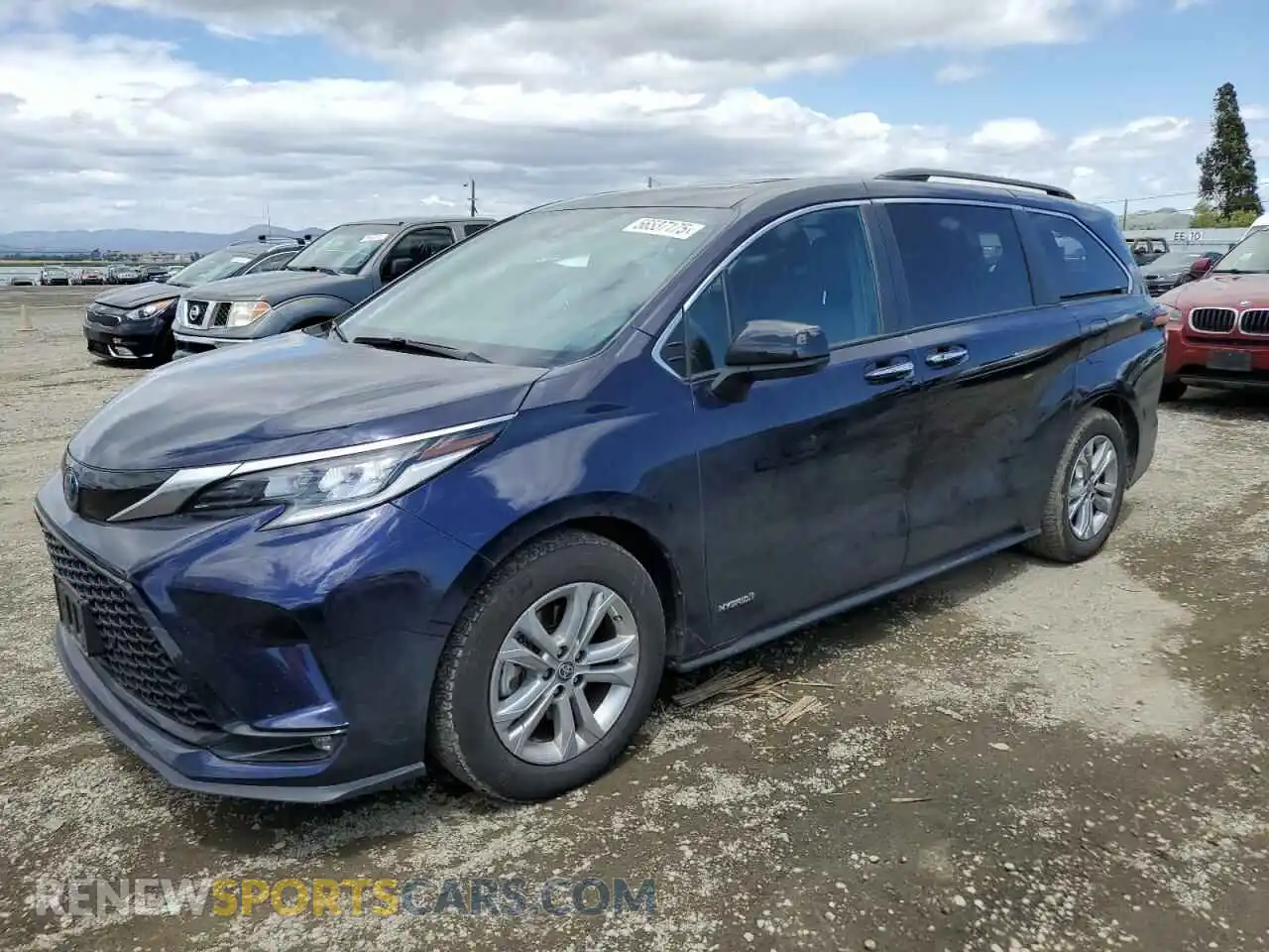 1 Фотография поврежденного автомобиля 5TDXSKFC1MS037700 TOYOTA SIENNA 2021
