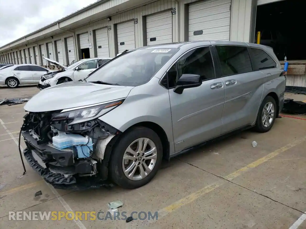 1 Photograph of a damaged car 5TDXSKFC5MS013285 TOYOTA SIENNA 2021