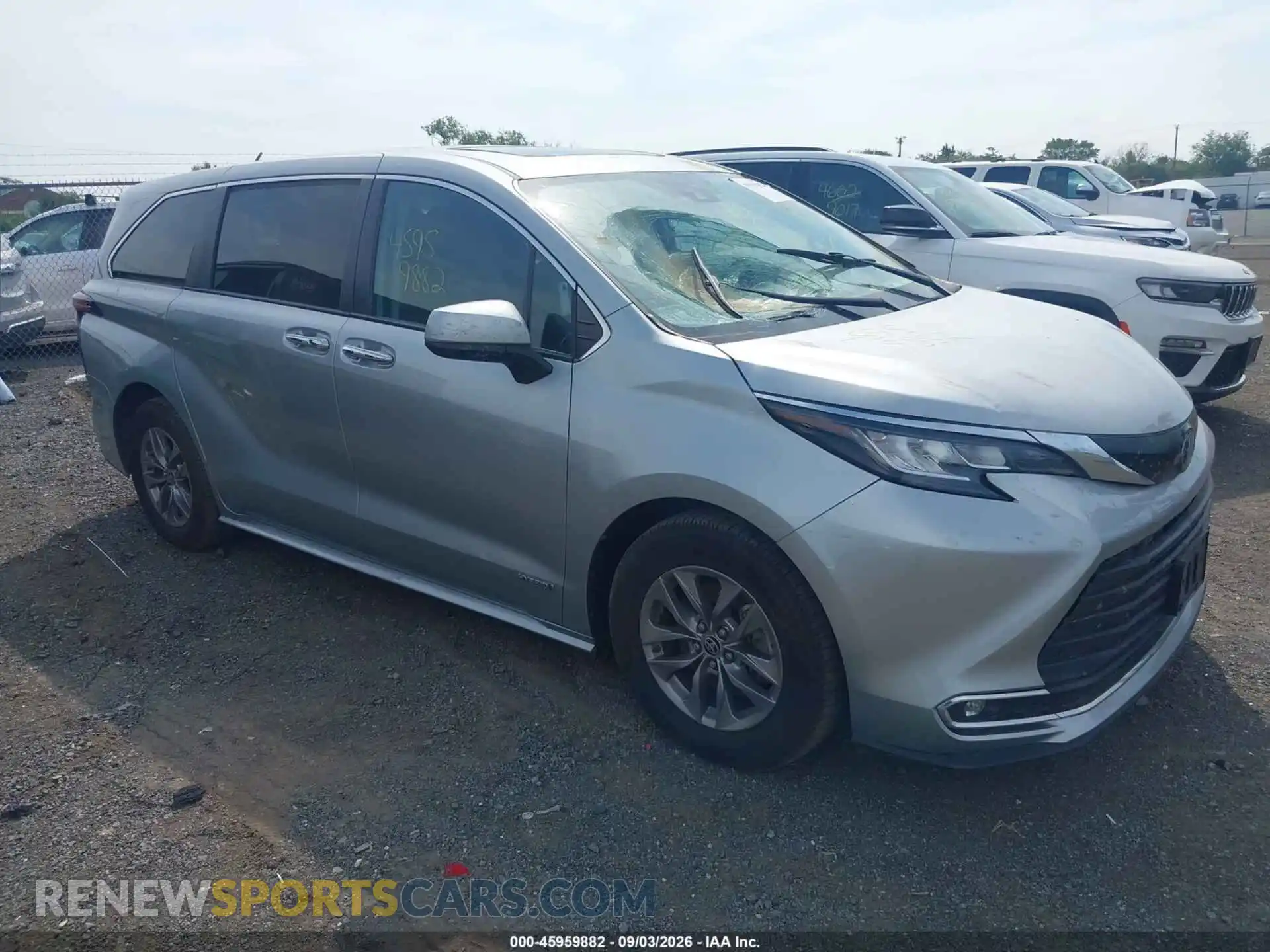 1 Фотография поврежденного автомобиля 5TDYRKEC0MS005449 TOYOTA SIENNA 2021