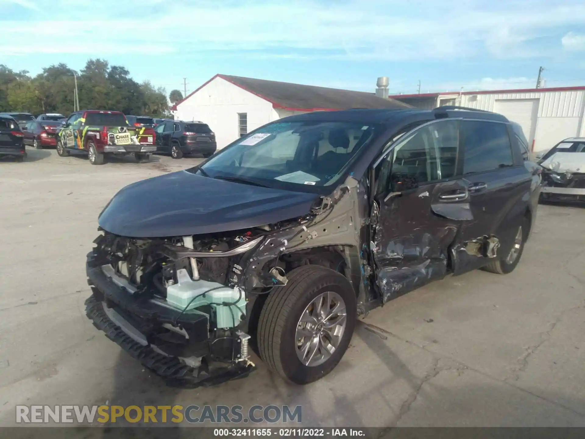 2 Photograph of a damaged car 5TDYRKEC0MS006438 TOYOTA SIENNA 2021