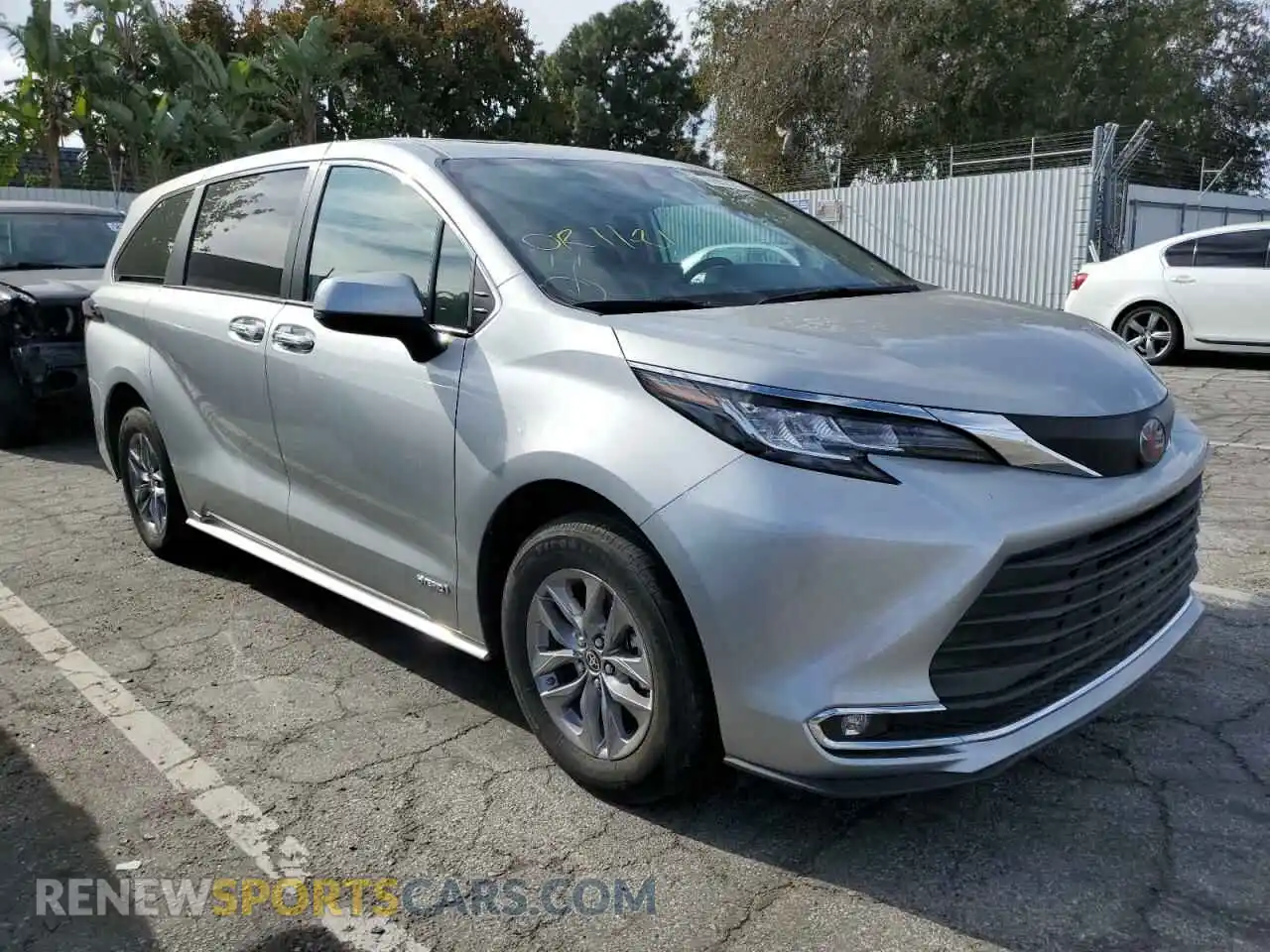 1 Photograph of a damaged car 5TDYRKEC0MS031839 TOYOTA SIENNA 2021