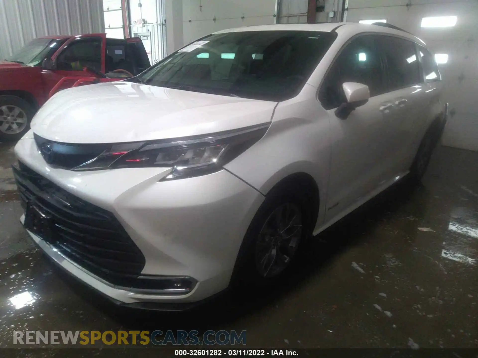 2 Photograph of a damaged car 5TDYRKEC0MS047684 TOYOTA SIENNA 2021