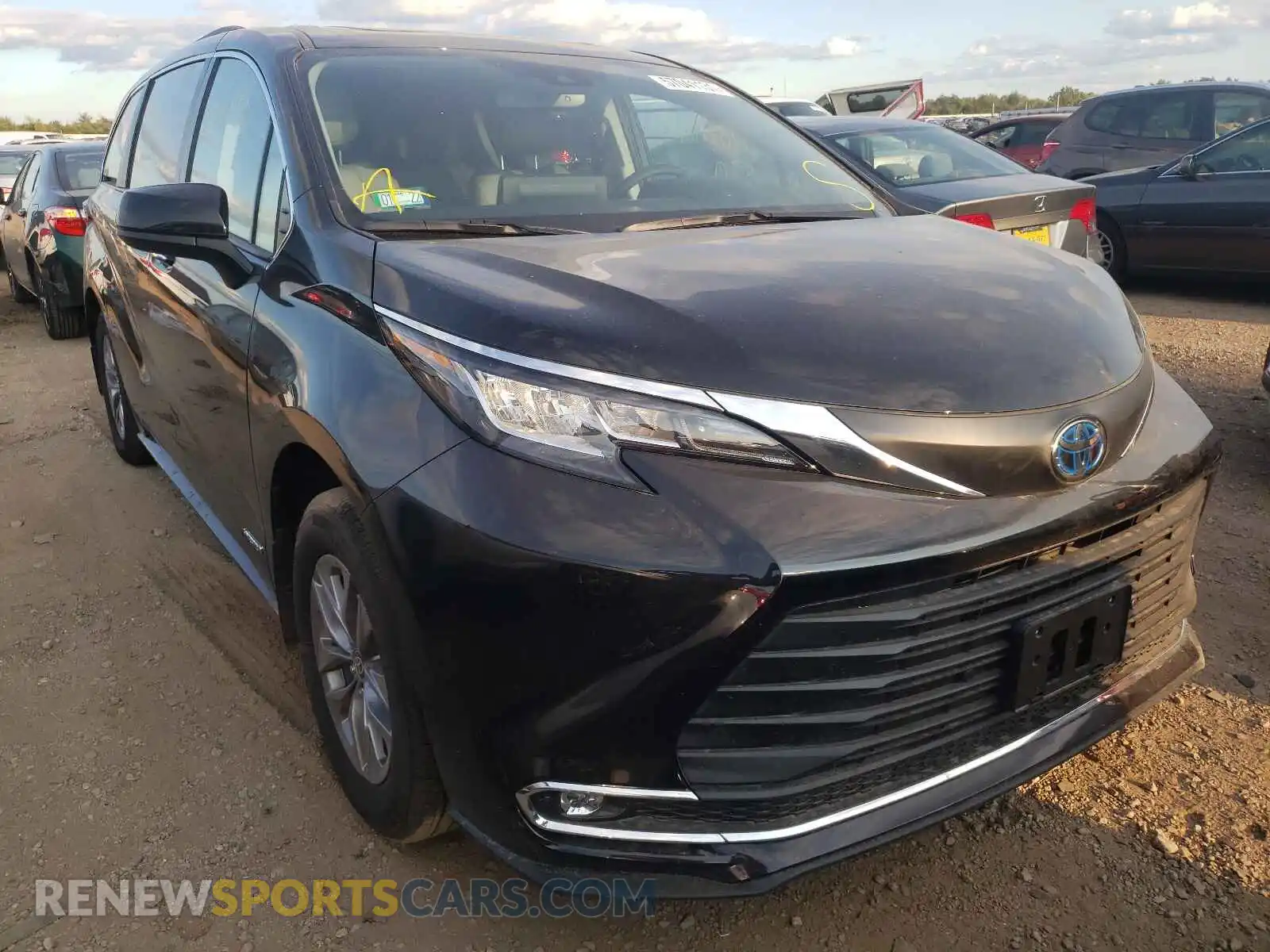 1 Photograph of a damaged car 5TDYRKEC0MS050746 TOYOTA SIENNA 2021