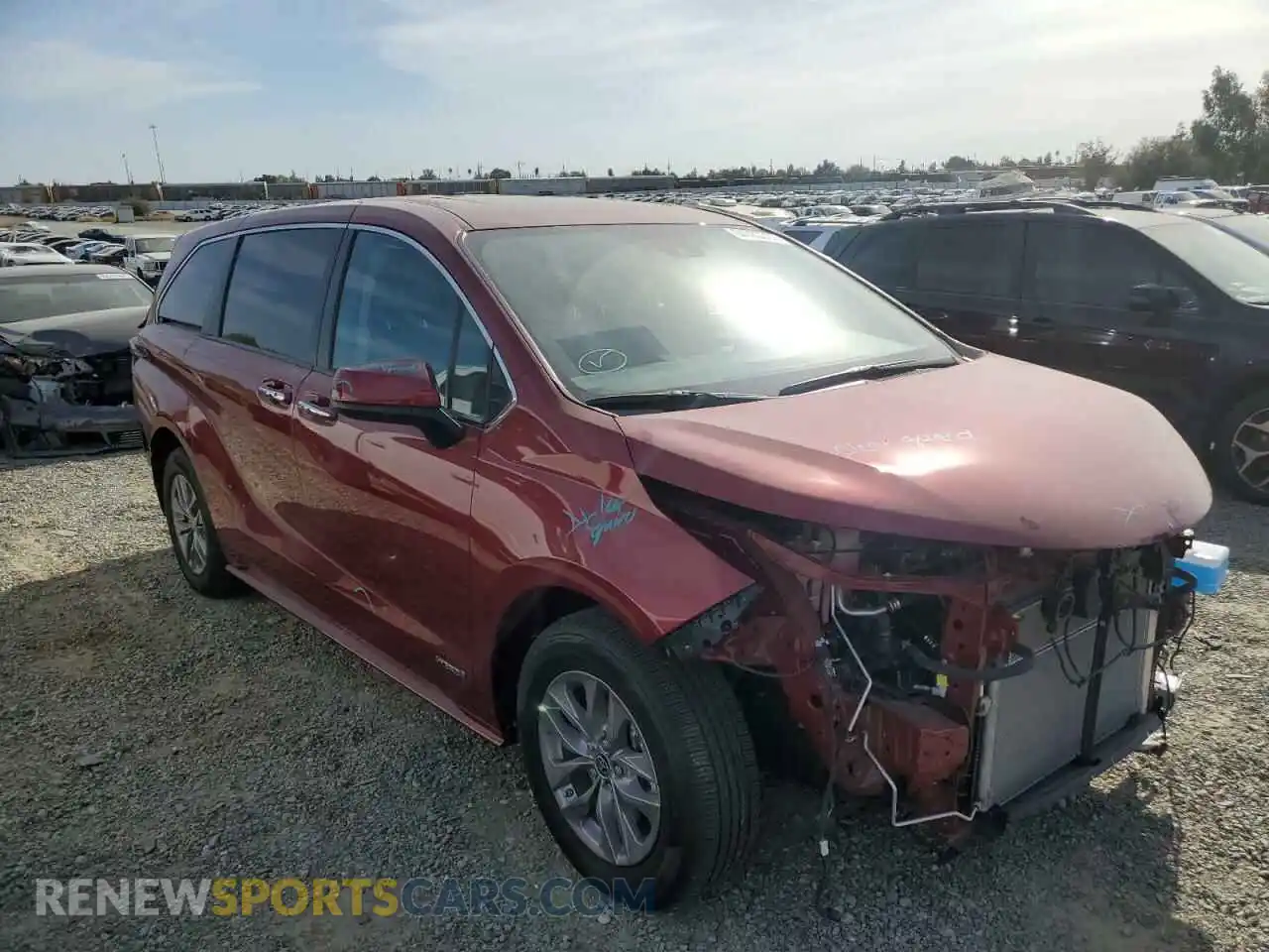 1 Photograph of a damaged car 5TDYRKEC0MS061763 TOYOTA SIENNA 2021