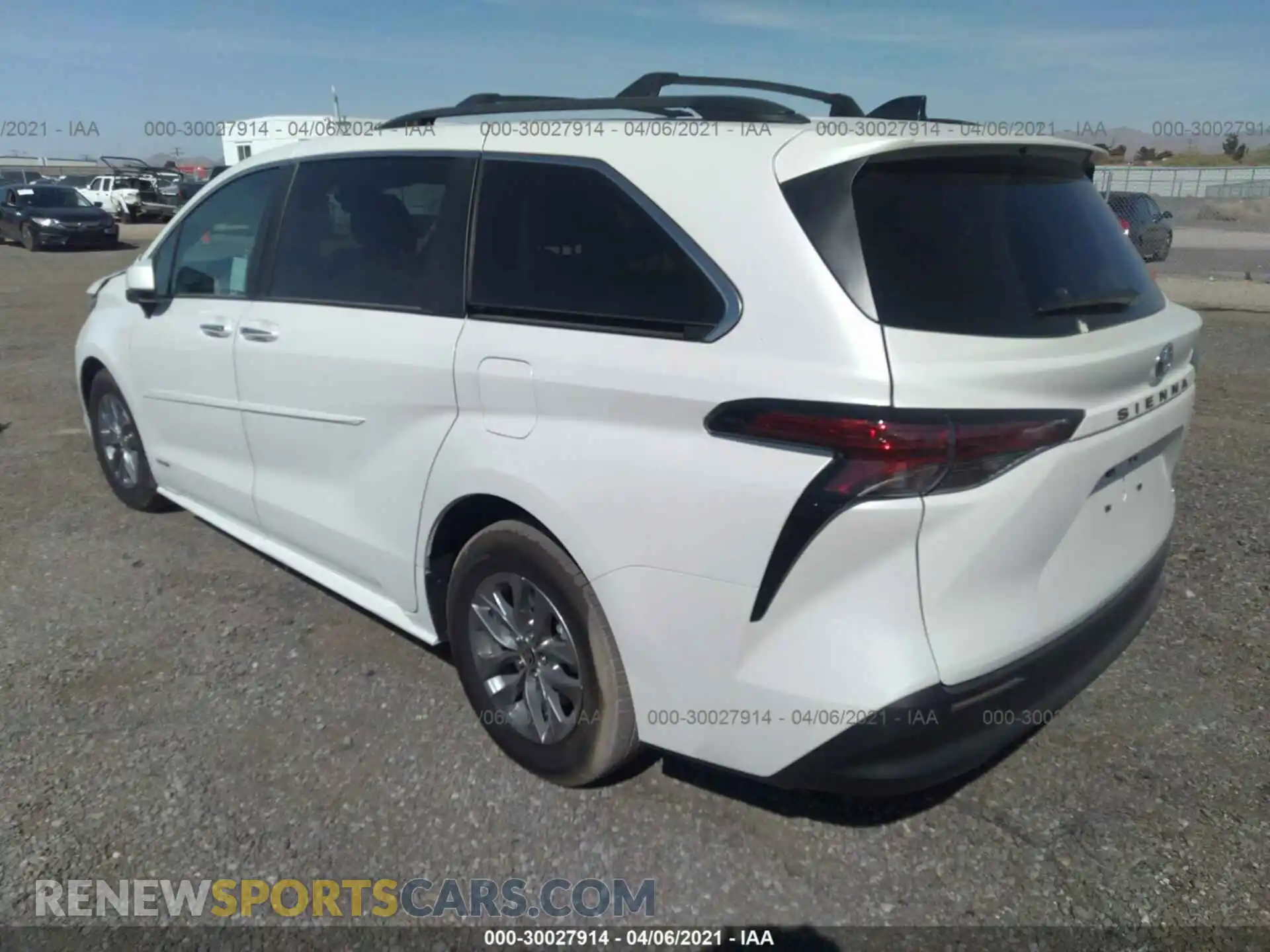 3 Photograph of a damaged car 5TDYRKEC1MS009459 TOYOTA SIENNA 2021