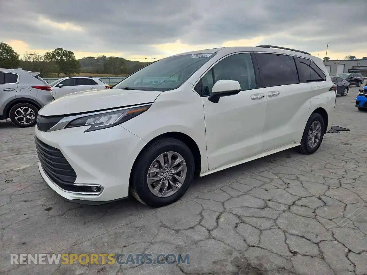 1 Photograph of a damaged car 5TDYRKEC1MS055020 TOYOTA SIENNA 2021