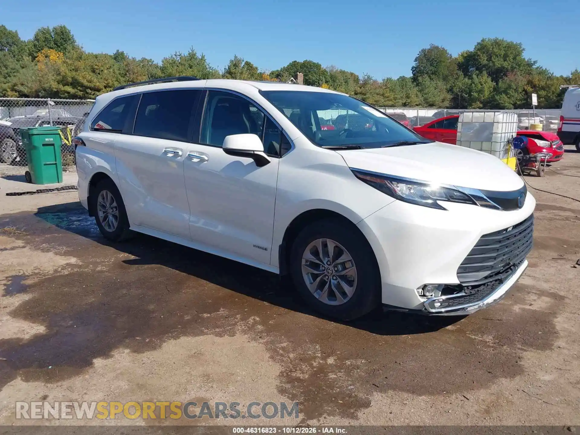 1 Photograph of a damaged car 5TDYRKEC1MS059875 TOYOTA SIENNA 2021