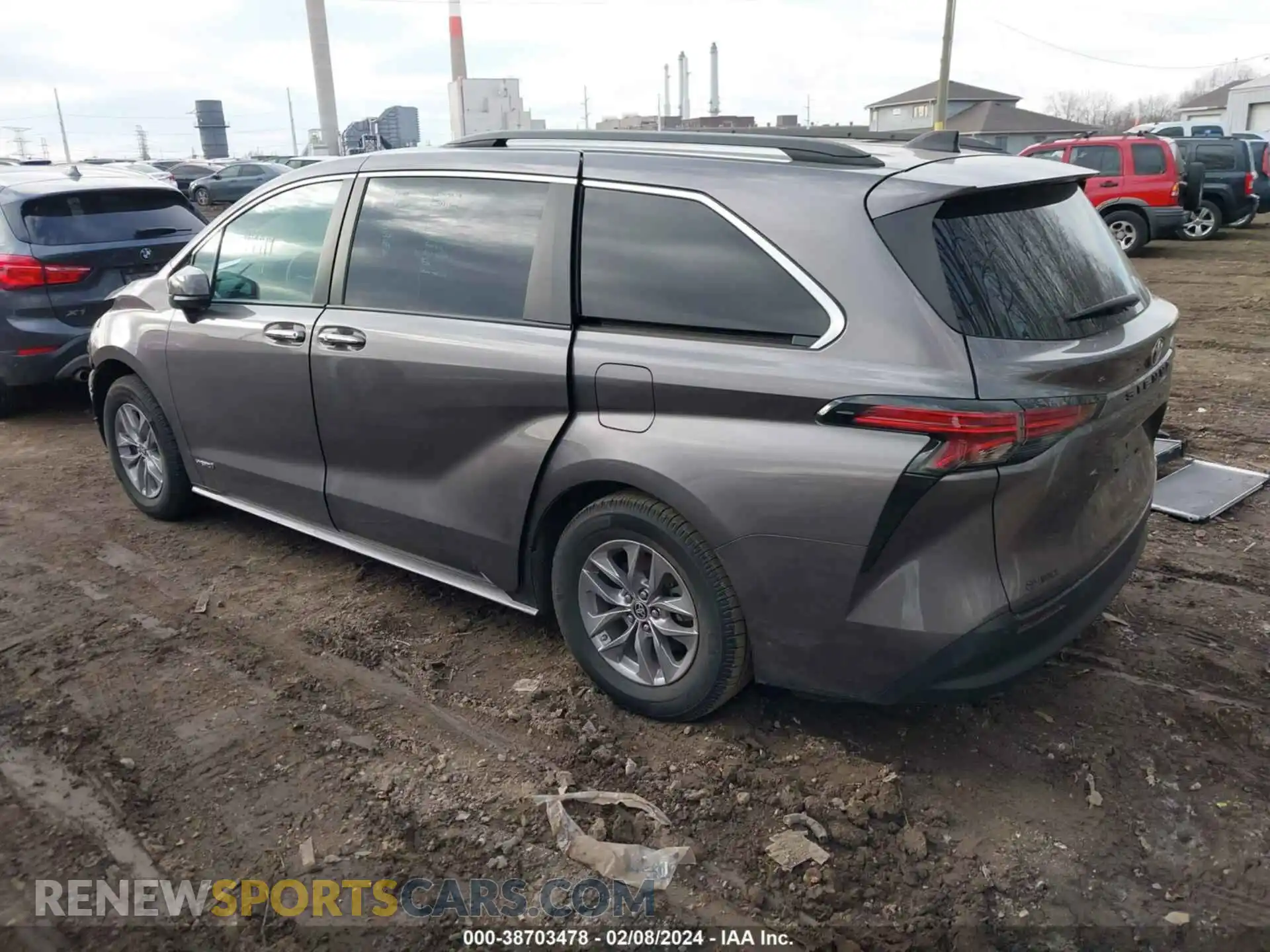 3 Photograph of a damaged car 5TDYRKEC1MS059942 TOYOTA SIENNA 2021