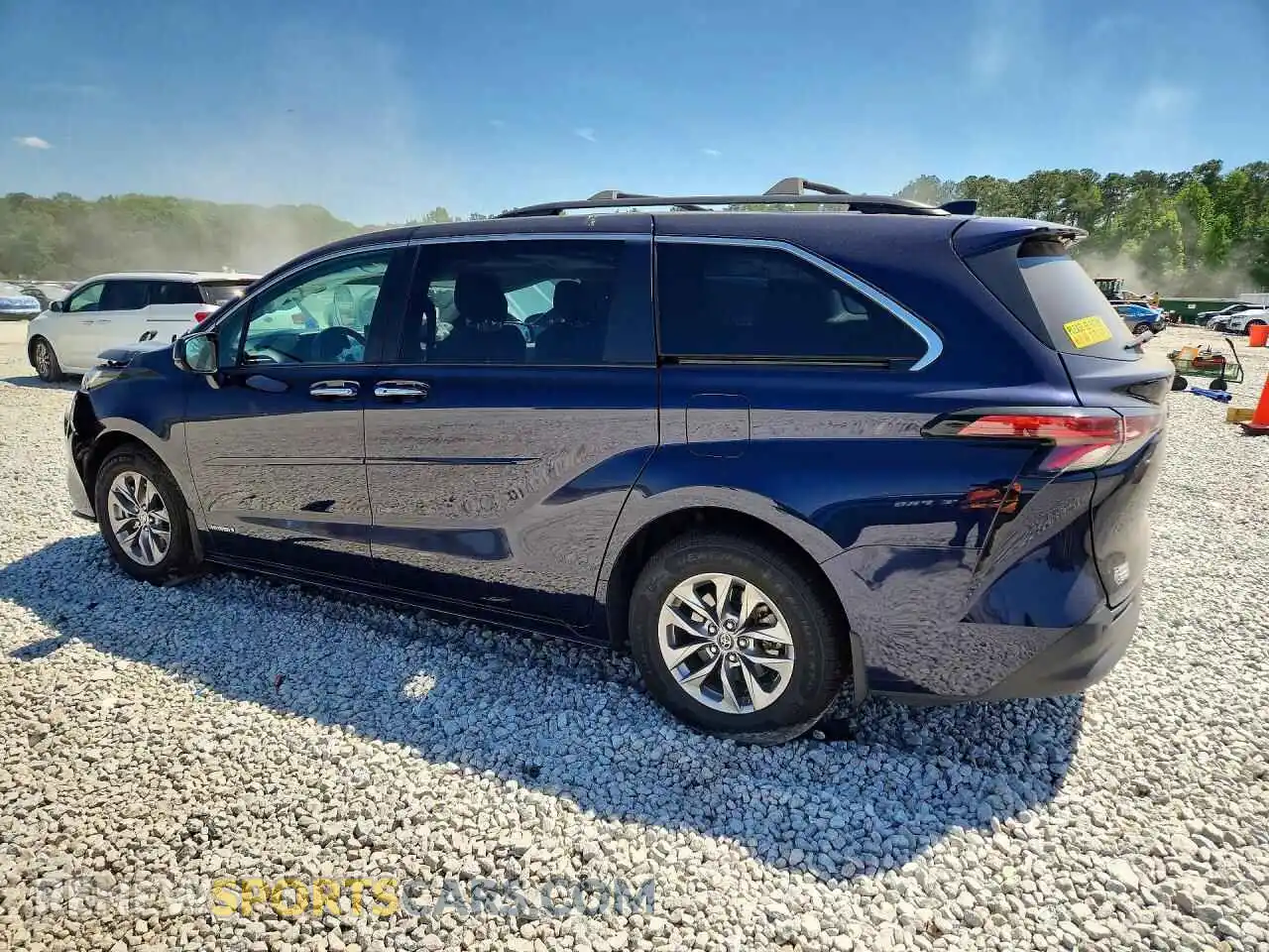 2 Photograph of a damaged car 5TDYRKEC1MS073842 TOYOTA SIENNA 2021