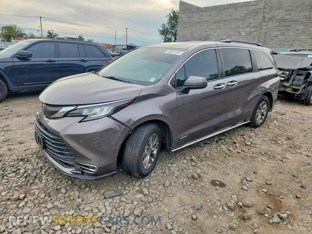 1 Photograph of a damaged car 5TDYRKEC2MS009423 TOYOTA SIENNA 2021
