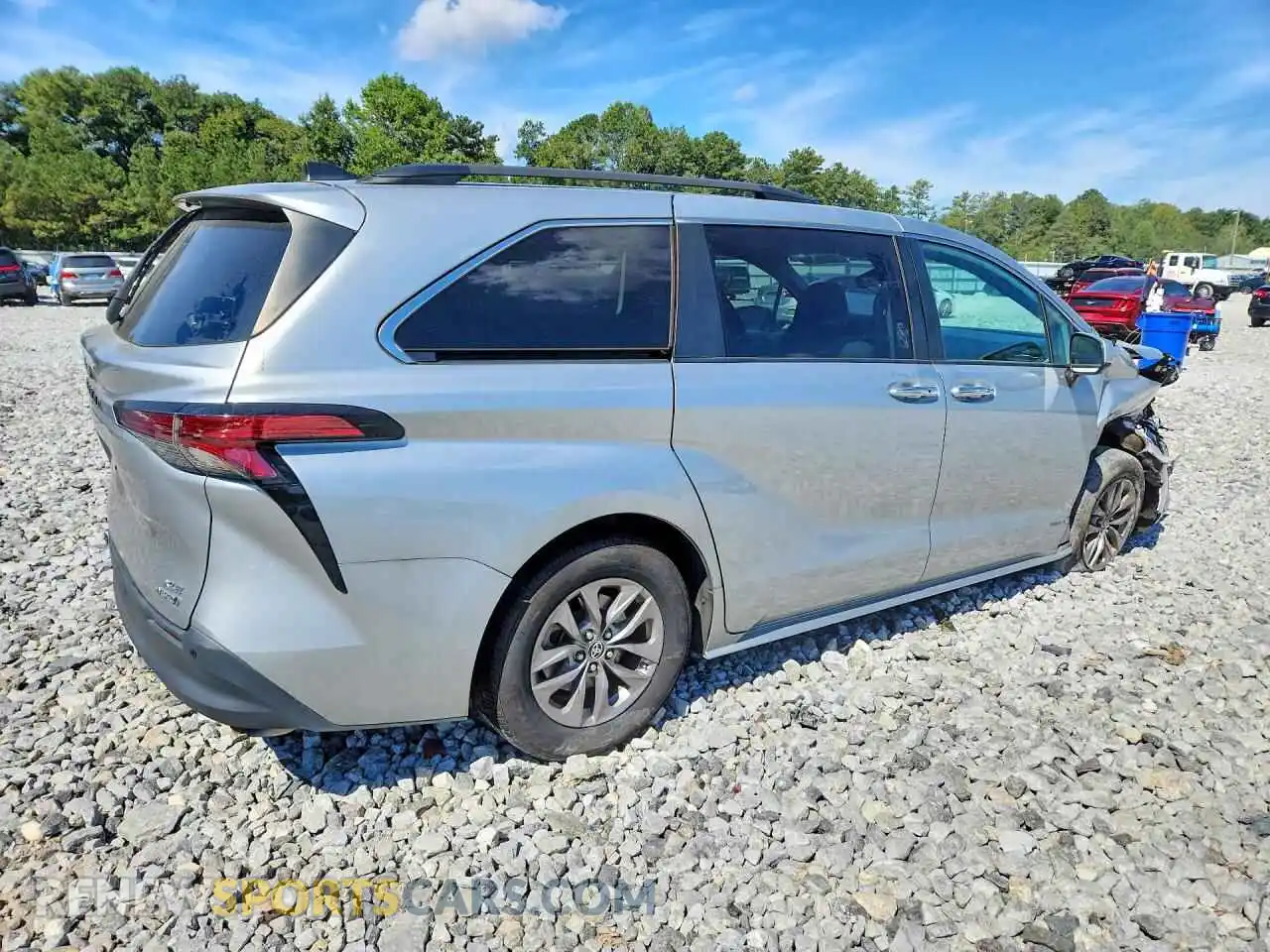 3 fotografías del automóvil dañado 5TDYRKEC2MS017974 TOYOTA SIENNA 2021