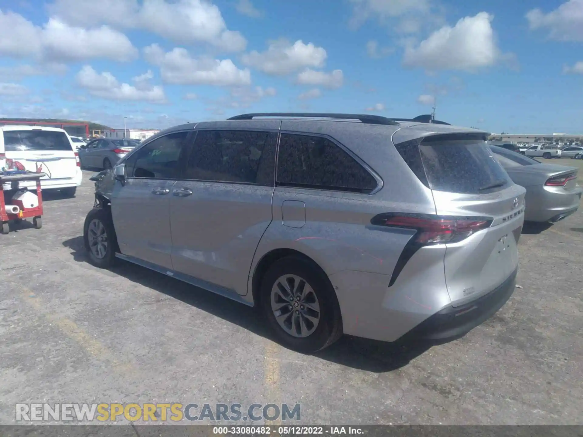 3 Photograph of a damaged car 5TDYRKEC2MS028862 TOYOTA SIENNA 2021