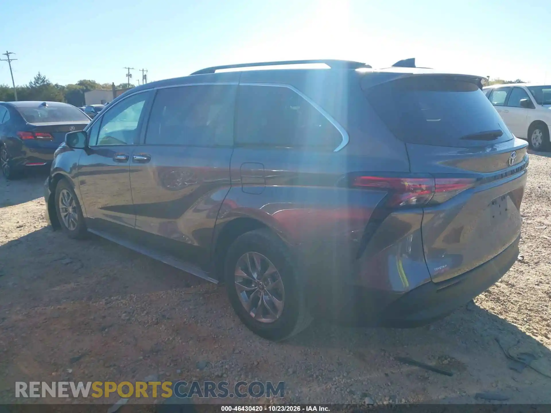3 Photograph of a damaged car 5TDYRKEC2MS032040 TOYOTA SIENNA 2021