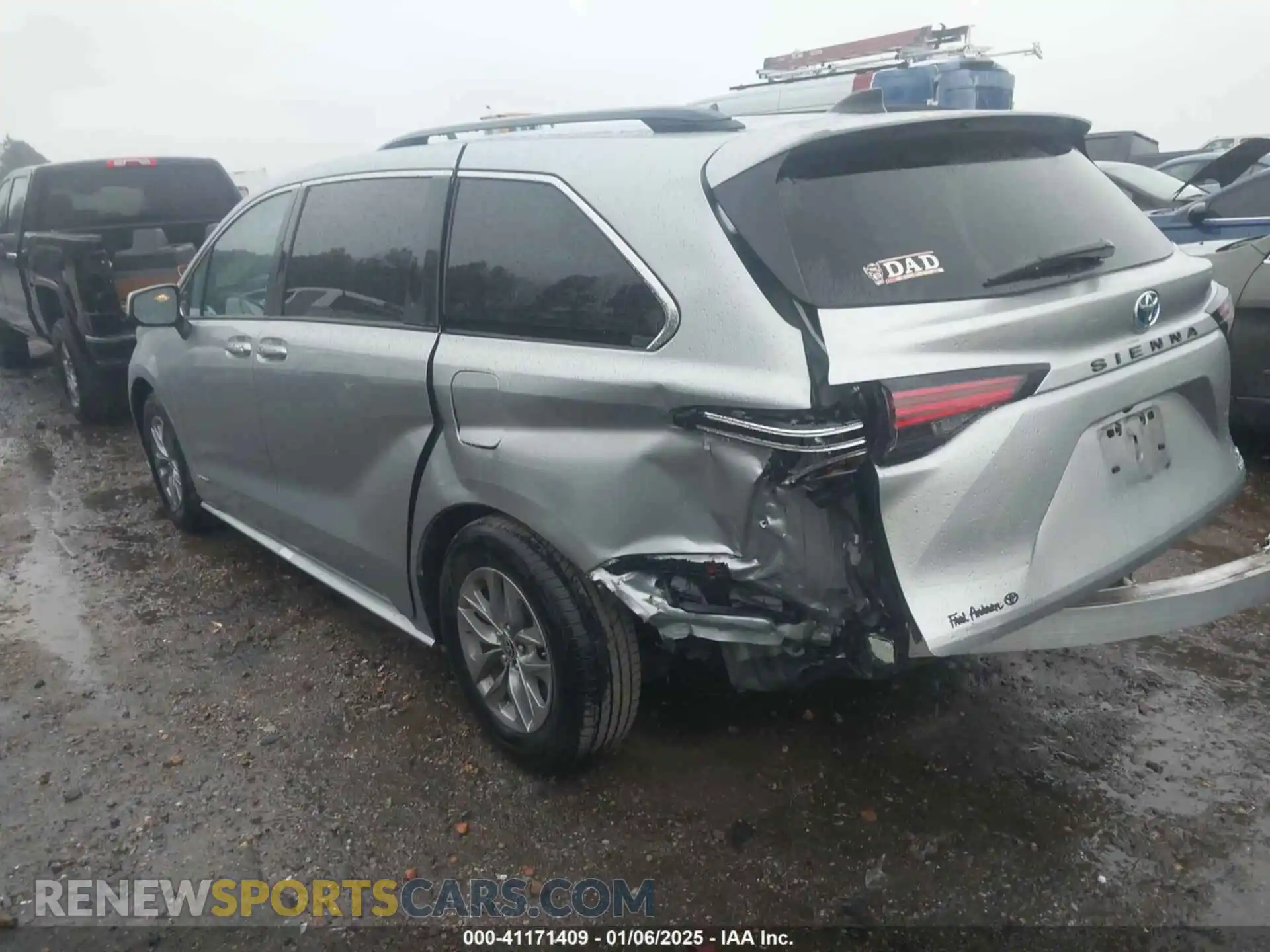 3 Photograph of a damaged car 5TDYRKEC2MS053745 TOYOTA SIENNA 2021