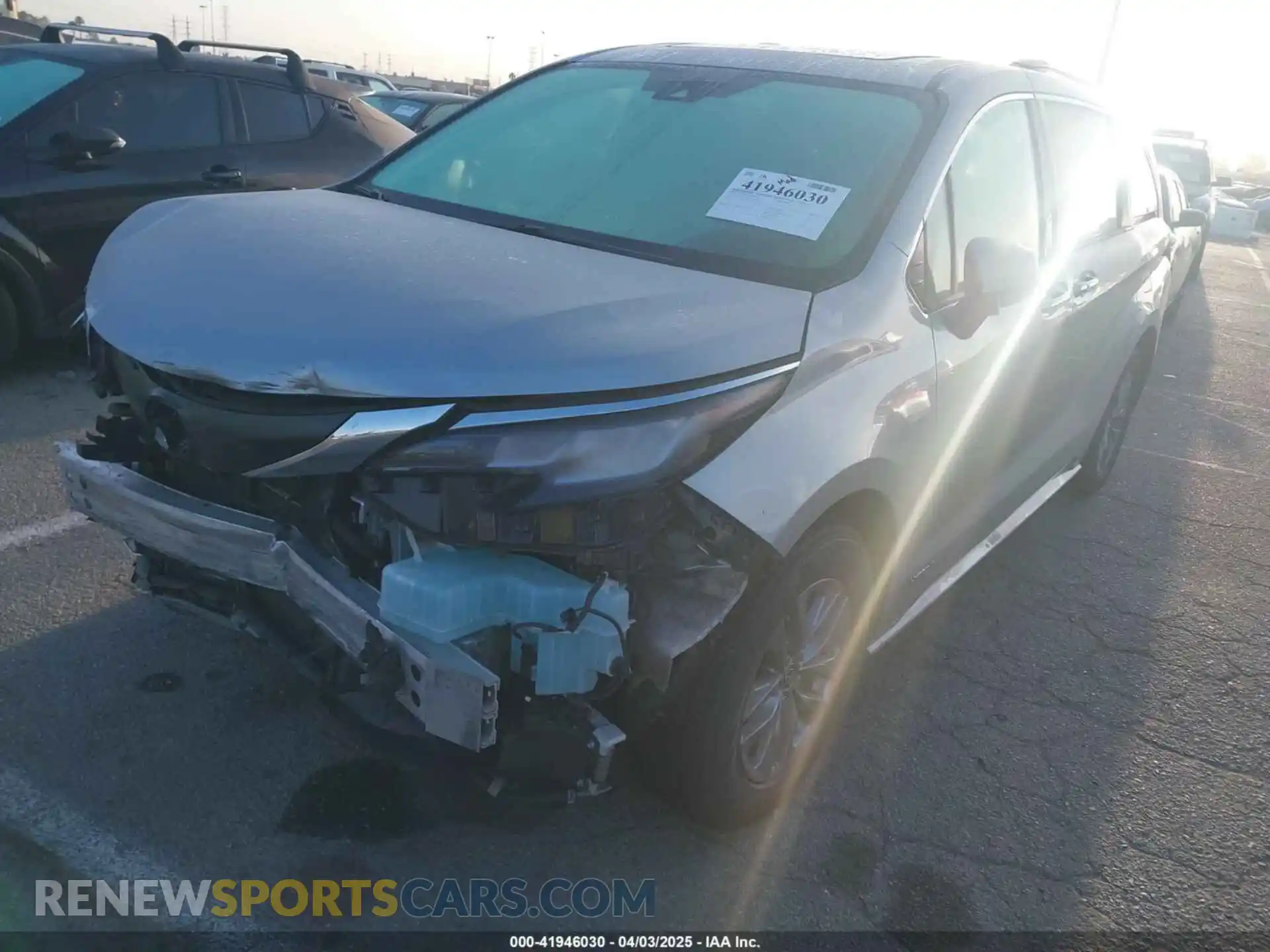 2 Photograph of a damaged car 5TDYRKEC2MS074448 TOYOTA SIENNA 2021