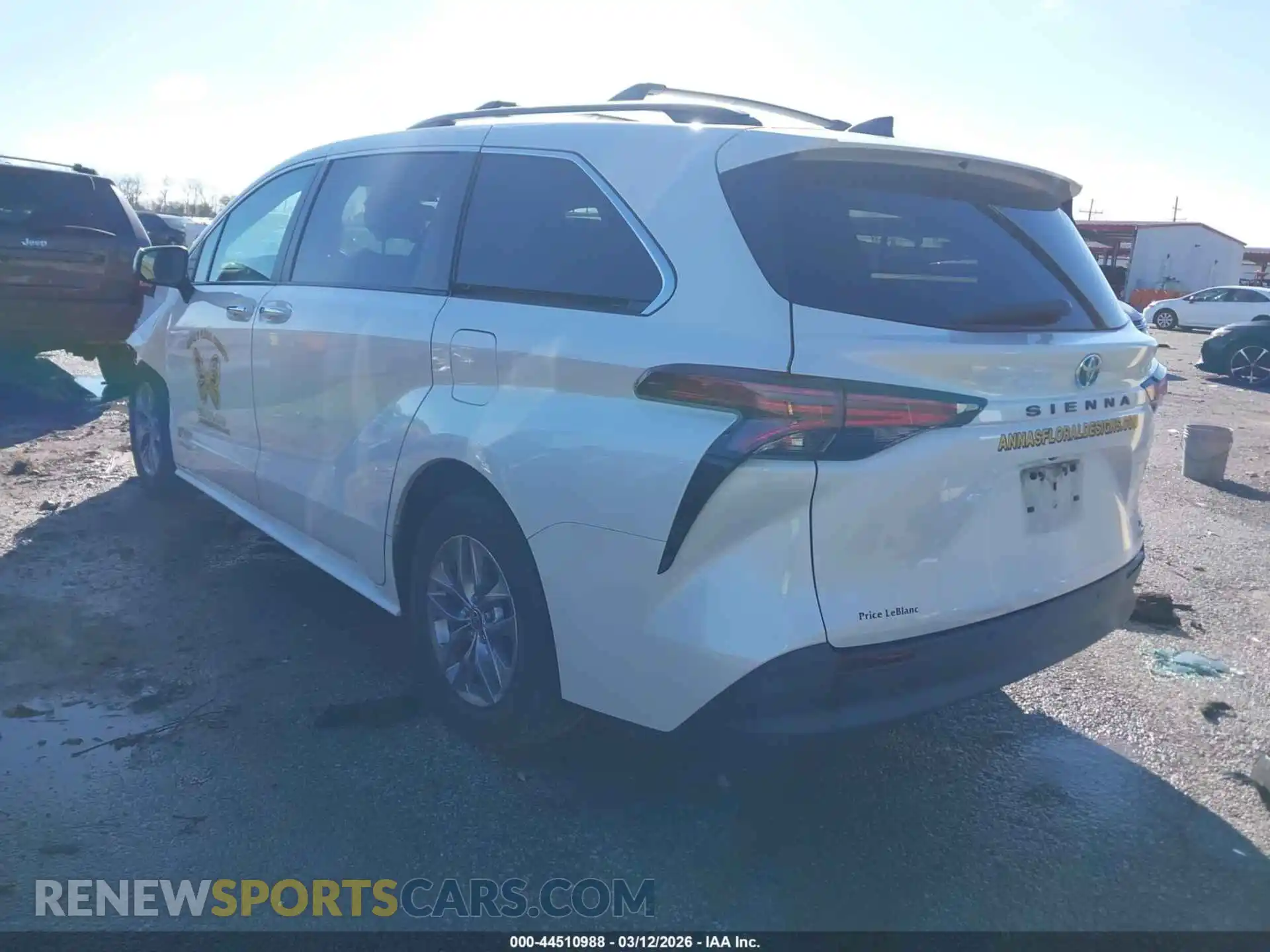 3 Photograph of a damaged car 5TDYRKEC3MS052054 TOYOTA SIENNA 2021