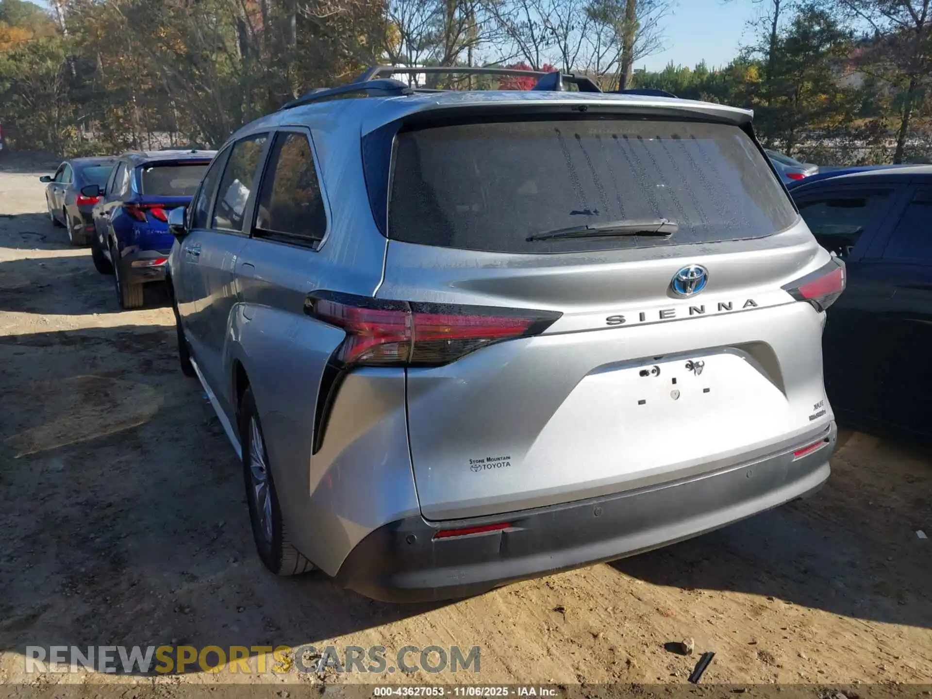3 Photograph of a damaged car 5TDYRKEC4MS006720 TOYOTA SIENNA 2021