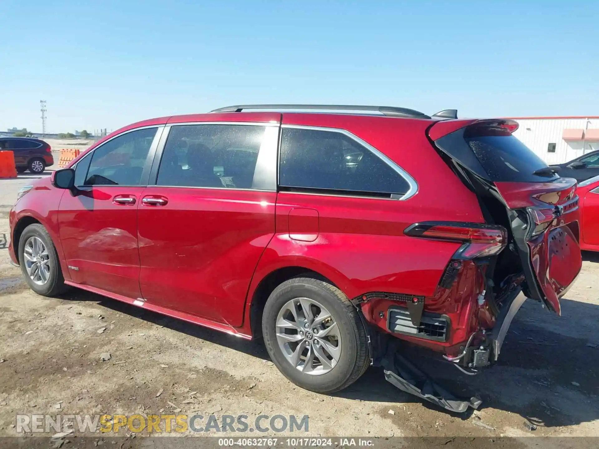 3 Photograph of a damaged car 5TDYRKEC4MS041371 TOYOTA SIENNA 2021
