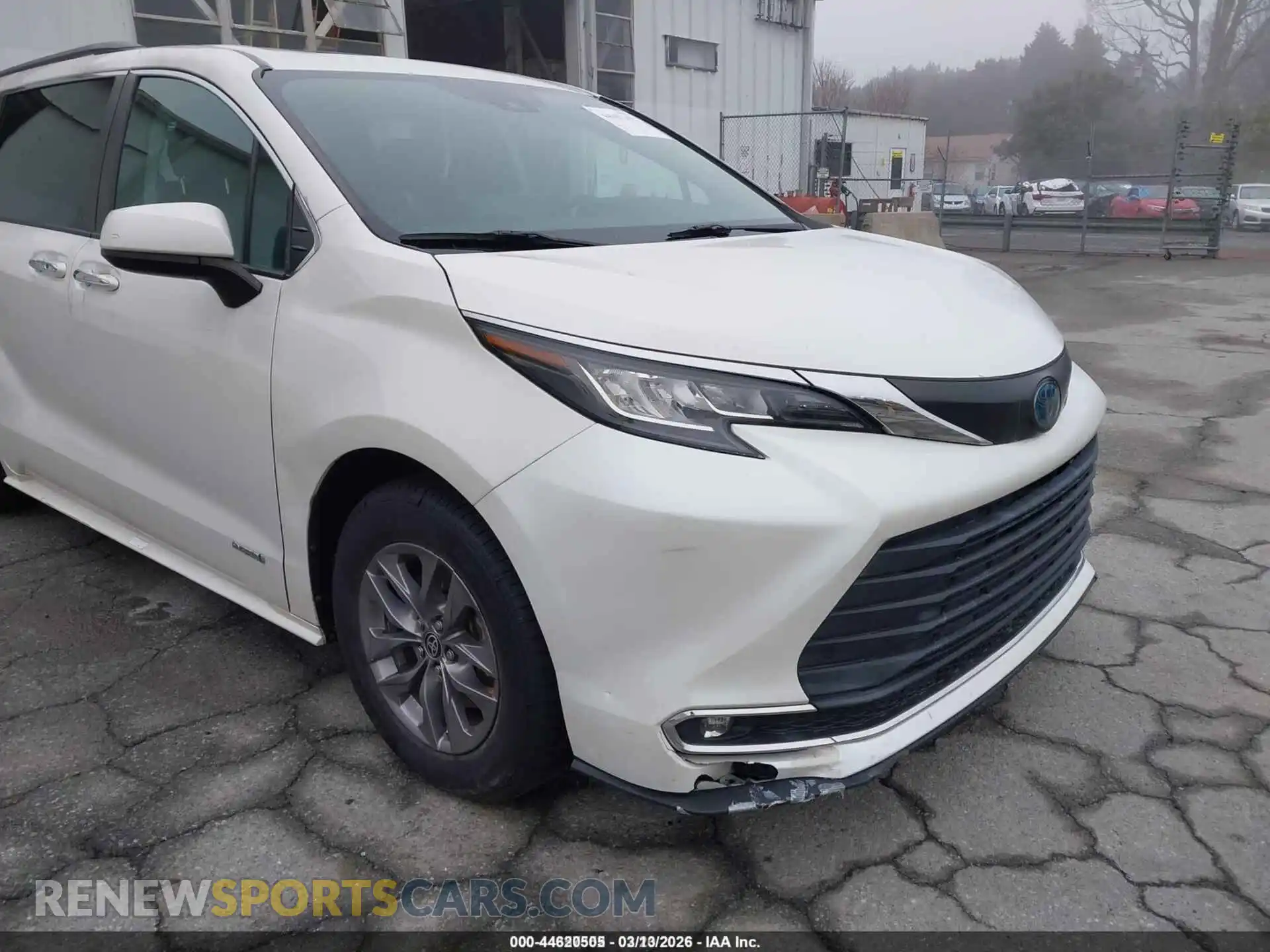 1 Photograph of a damaged car 5TDYRKEC4MS046800 TOYOTA SIENNA 2021