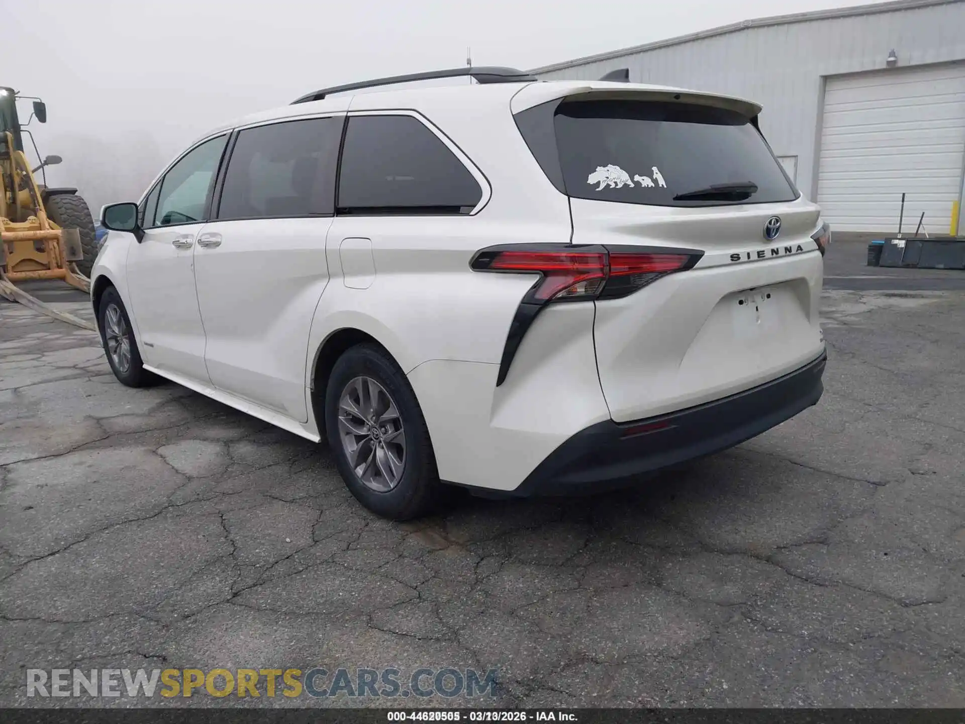 3 Photograph of a damaged car 5TDYRKEC4MS046800 TOYOTA SIENNA 2021