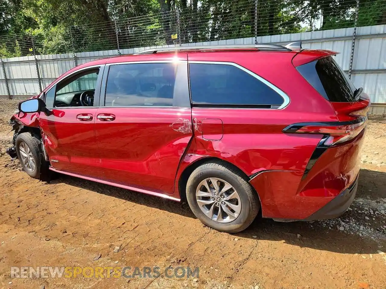 2 Photograph of a damaged car 5TDYRKEC5MS005205 TOYOTA SIENNA 2021
