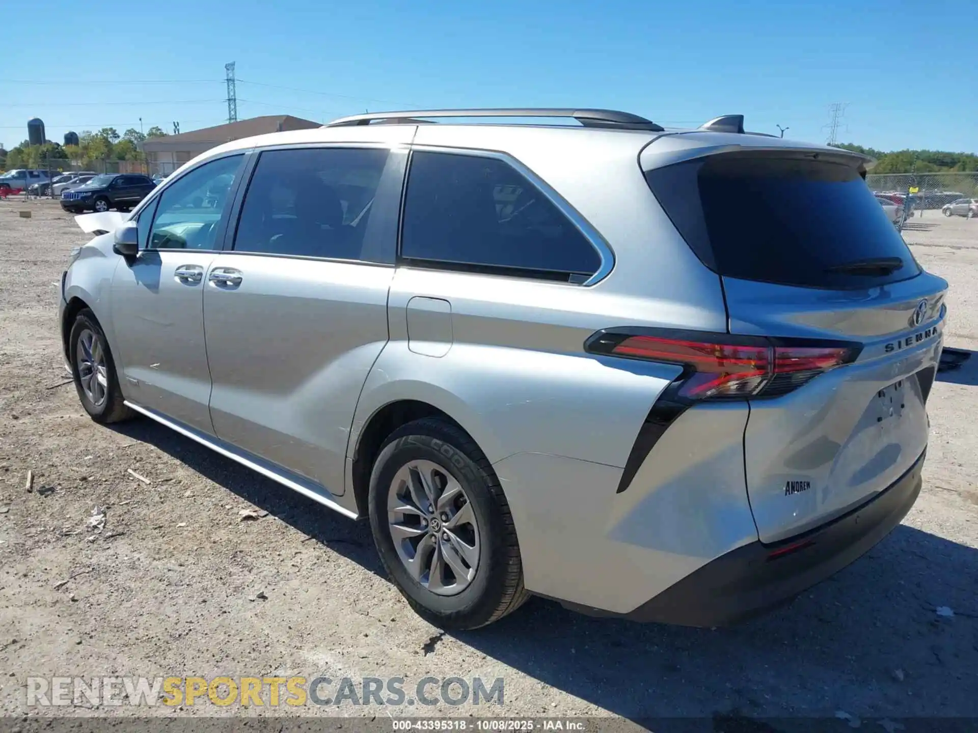 3 Photograph of a damaged car 5TDYRKEC5MS058583 TOYOTA SIENNA 2021