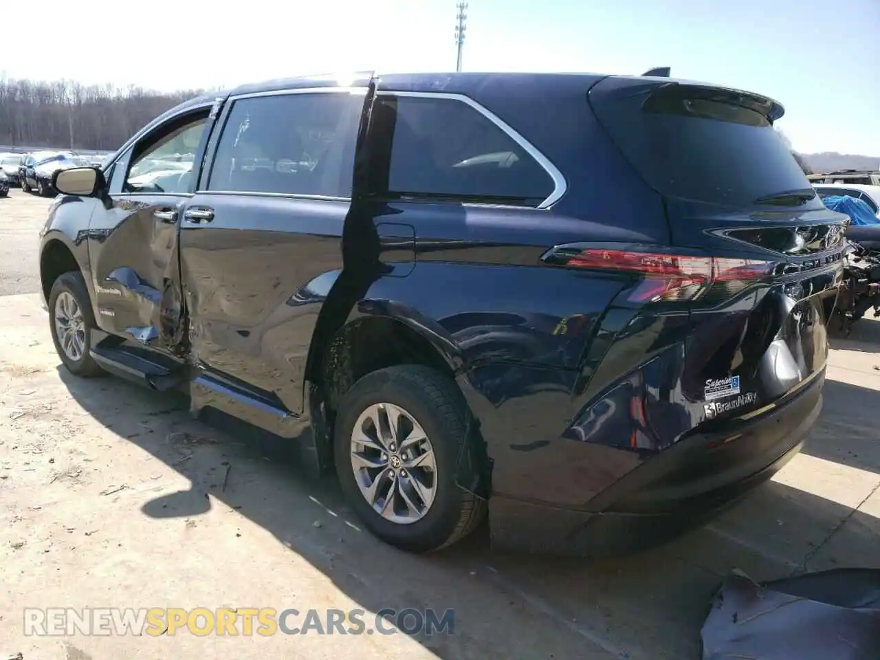 3 fotografías del automóvil dañado 5TDYRKEC6MS036768 TOYOTA SIENNA 2021