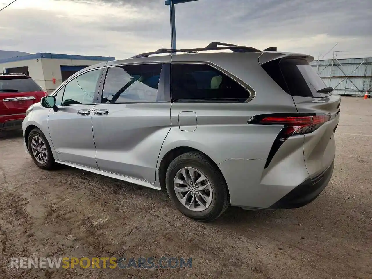 2 fotografías del automóvil dañado 5TDYRKEC8MS062899 TOYOTA SIENNA 2021