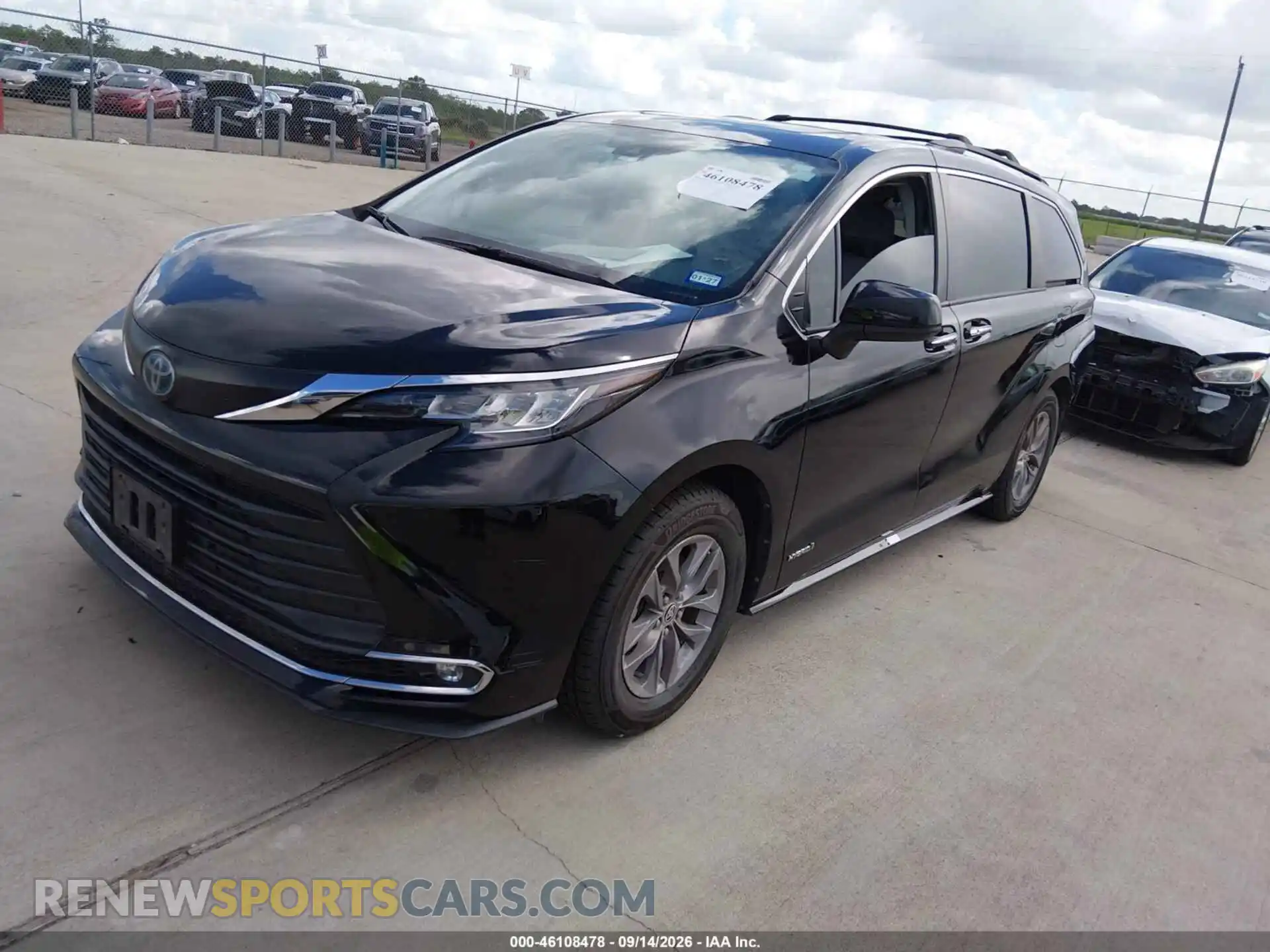 2 fotografías del automóvil dañado 5TDYRKEC9MS014635 TOYOTA SIENNA 2021