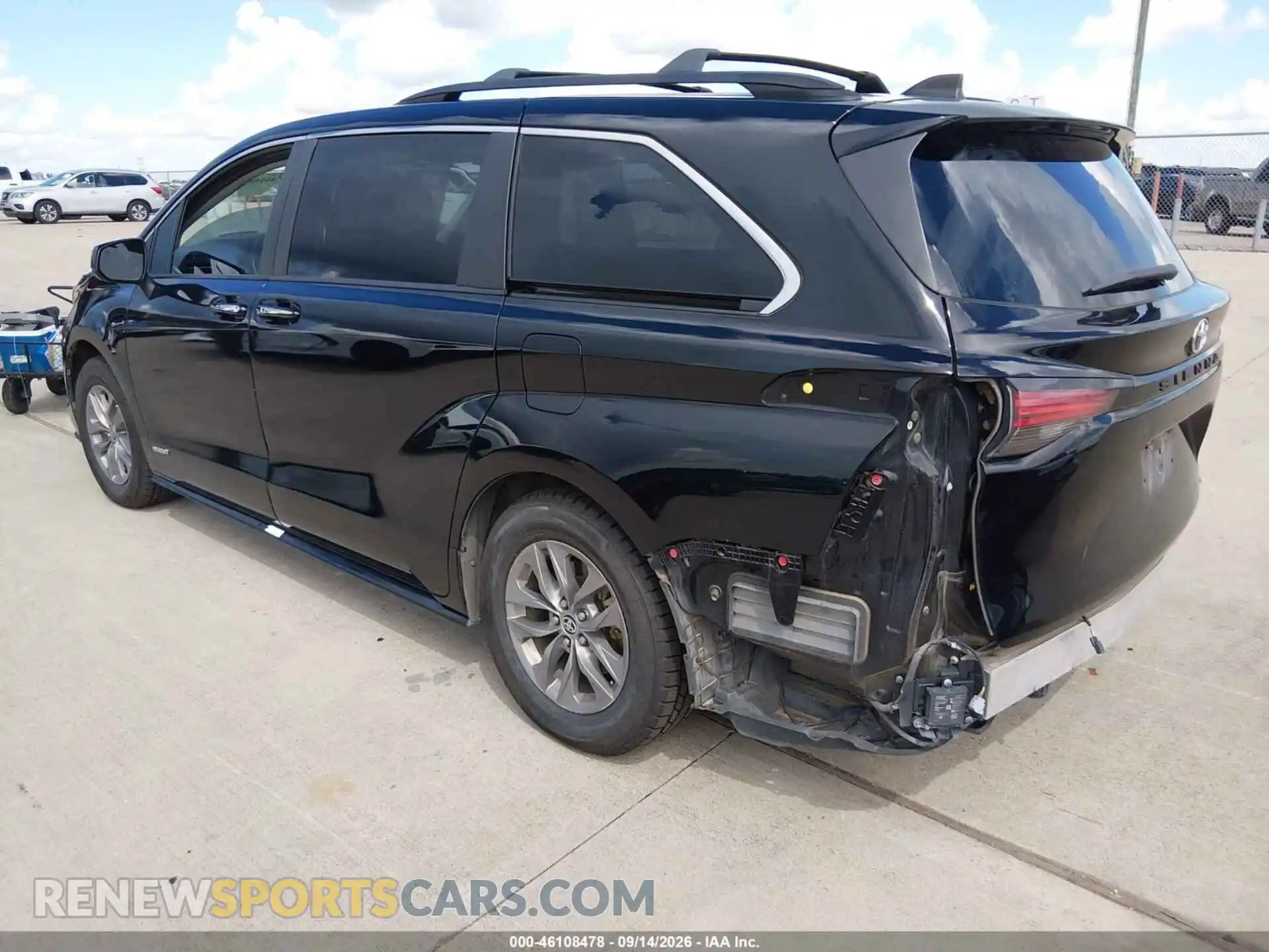 3 fotografías del automóvil dañado 5TDYRKEC9MS014635 TOYOTA SIENNA 2021