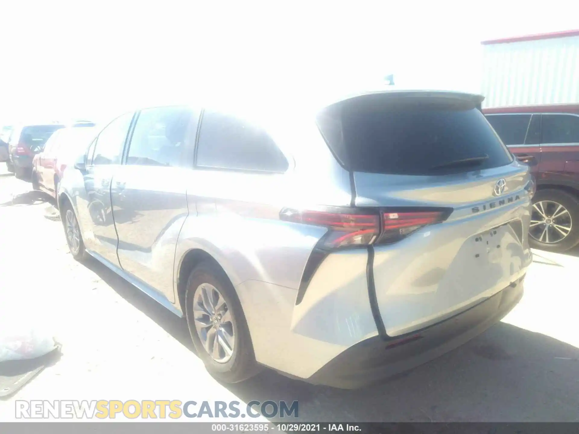 3 Photograph of a damaged car 5TDYRKECXMS002090 TOYOTA SIENNA 2021