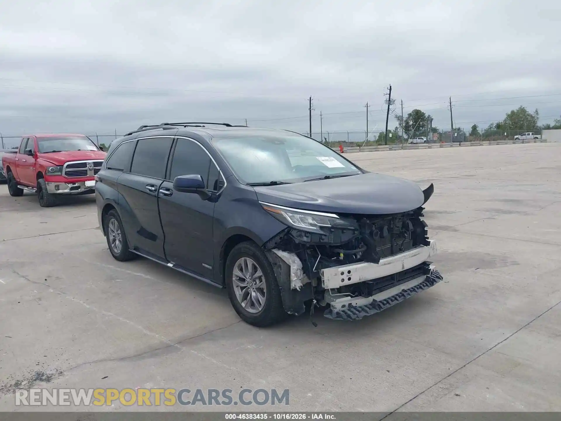 1 Photograph of a damaged car 5TDYRKECXMS032934 TOYOTA SIENNA 2021