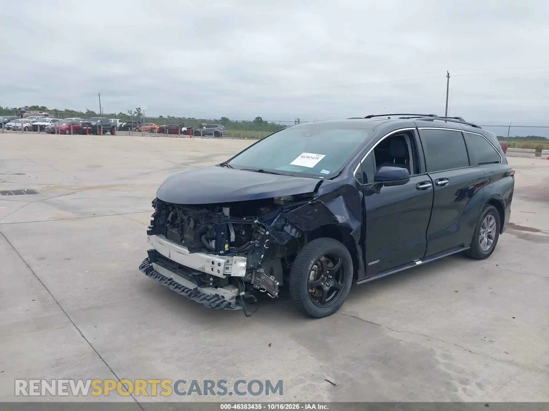2 Photograph of a damaged car 5TDYRKECXMS032934 TOYOTA SIENNA 2021
