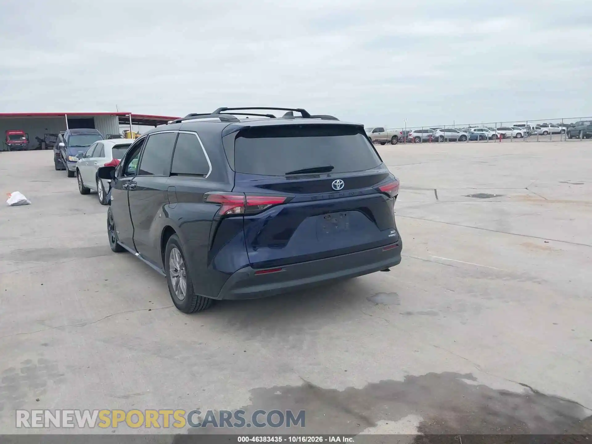 3 Photograph of a damaged car 5TDYRKECXMS032934 TOYOTA SIENNA 2021