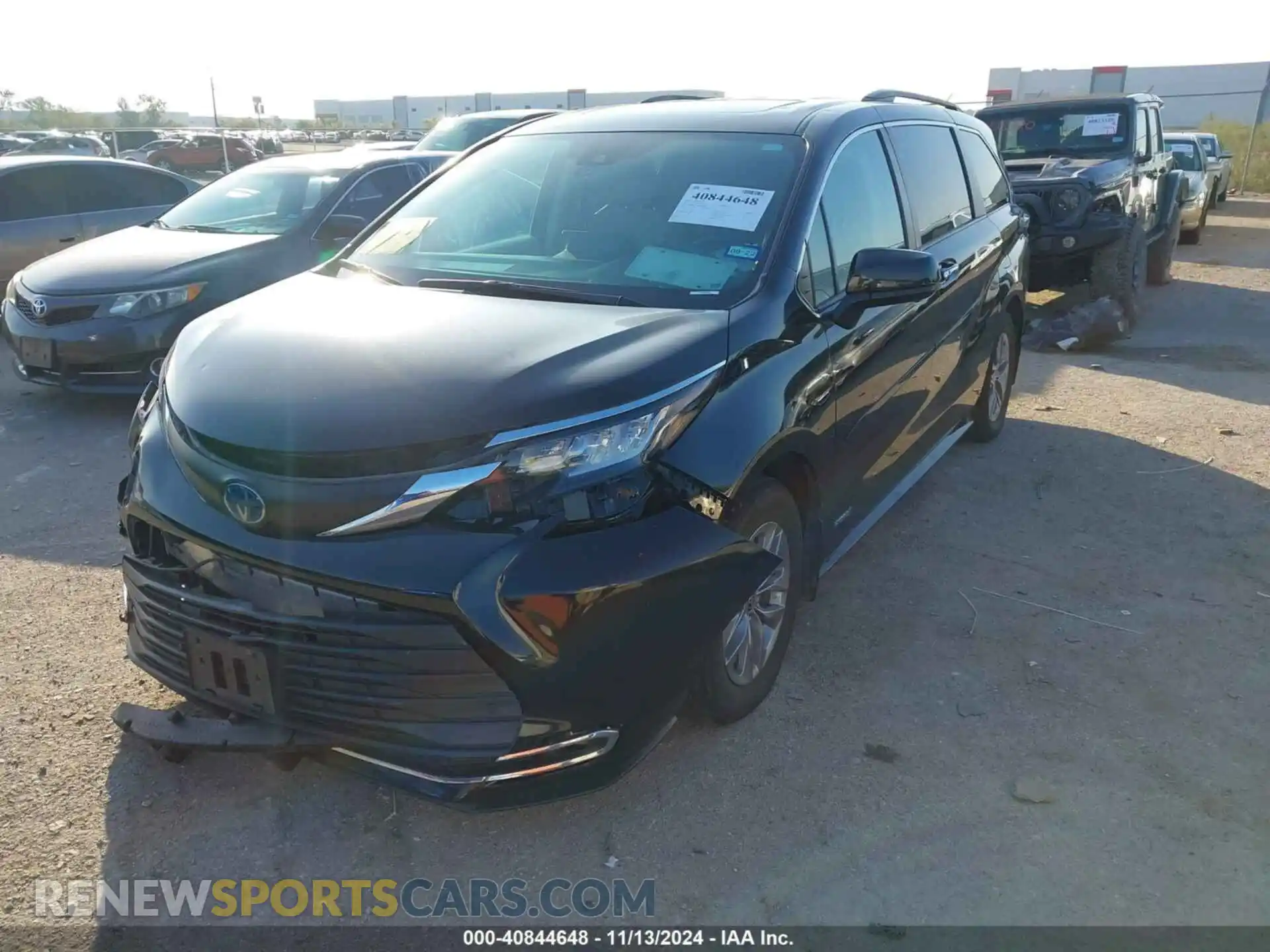 2 Photograph of a damaged car 5TDYRKECXMS068719 TOYOTA SIENNA 2021