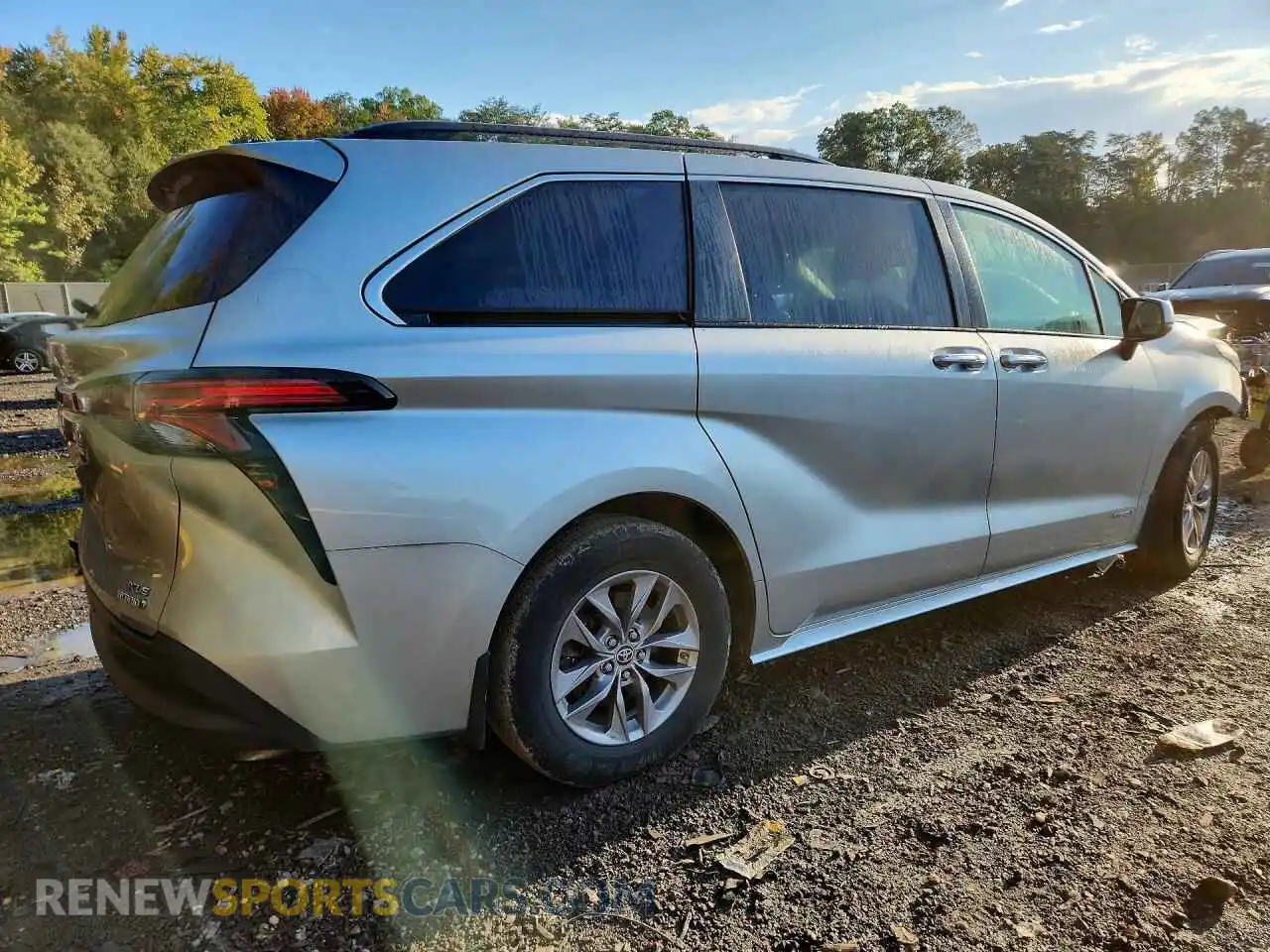 3 Фотография поврежденного автомобиля 5TDYSKFC0MS017278 TOYOTA SIENNA 2021