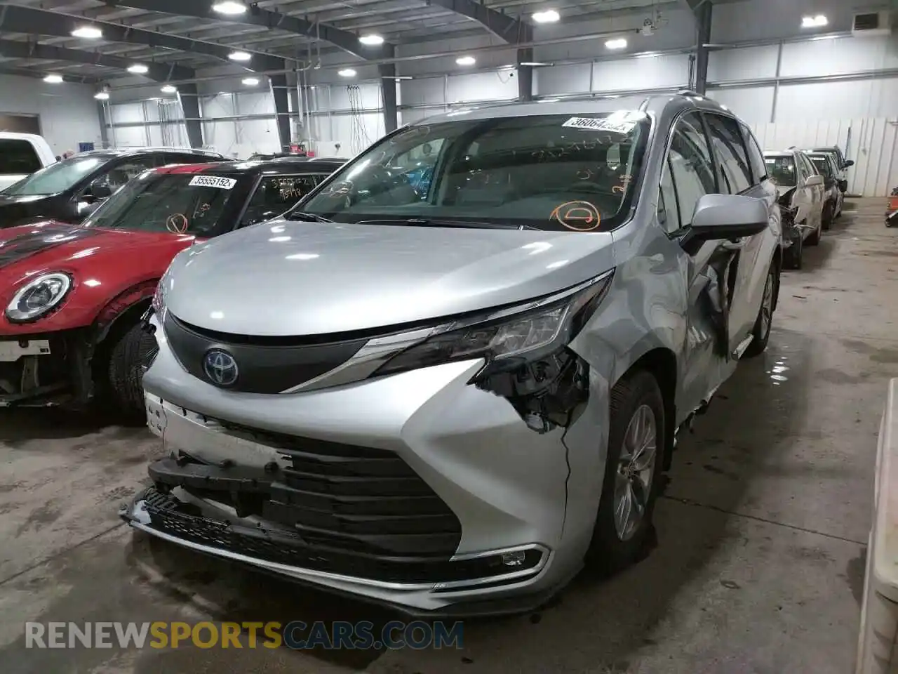 2 fotografías del automóvil dañado 5TDYSKFC1MS029052 TOYOTA SIENNA 2021