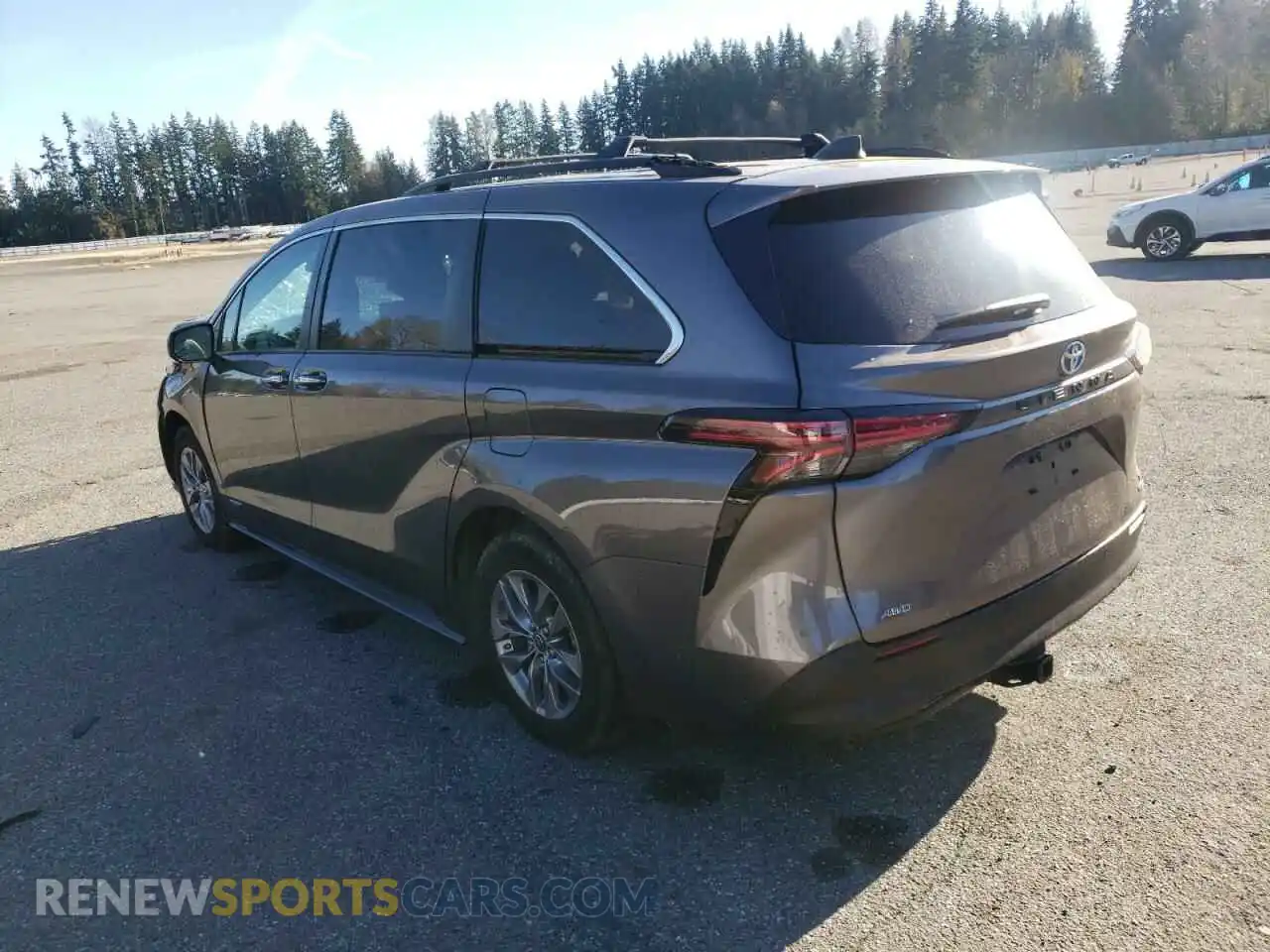 2 Photograph of a damaged car 5TDYSKFC5MS023318 TOYOTA SIENNA 2021