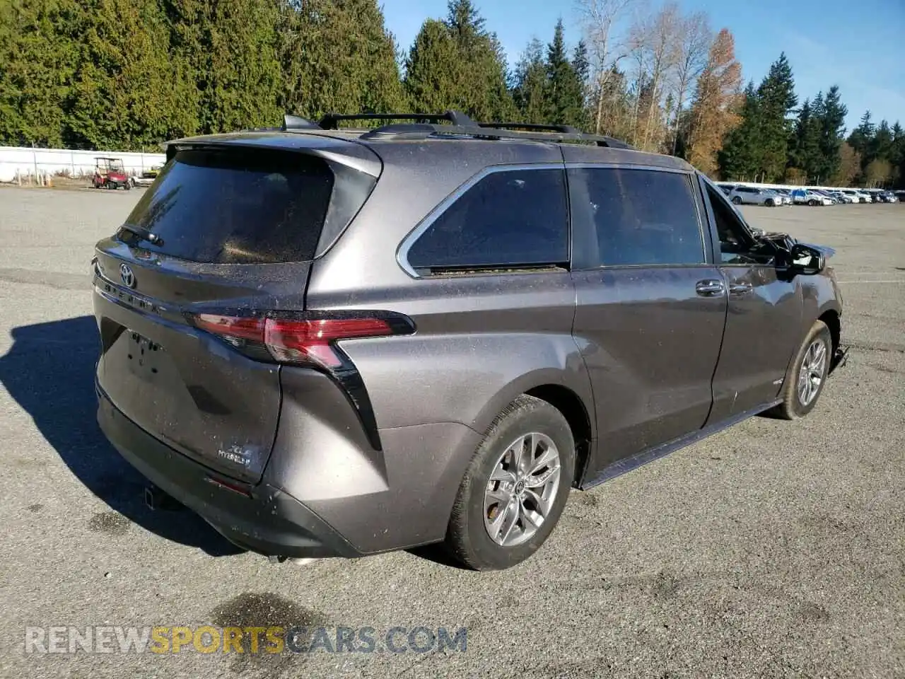 3 Photograph of a damaged car 5TDYSKFC5MS023318 TOYOTA SIENNA 2021