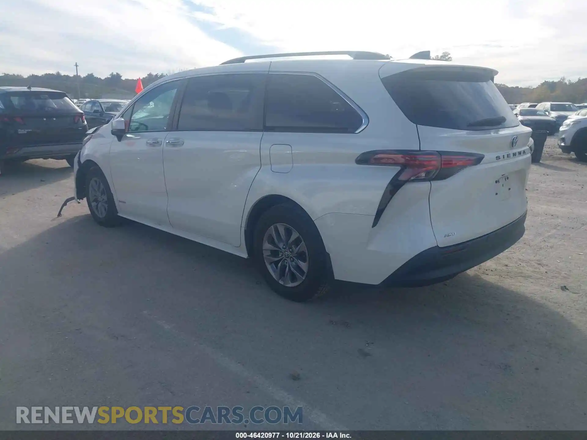 3 Photograph of a damaged car 5TDYSKFC7MS017102 TOYOTA SIENNA 2021
