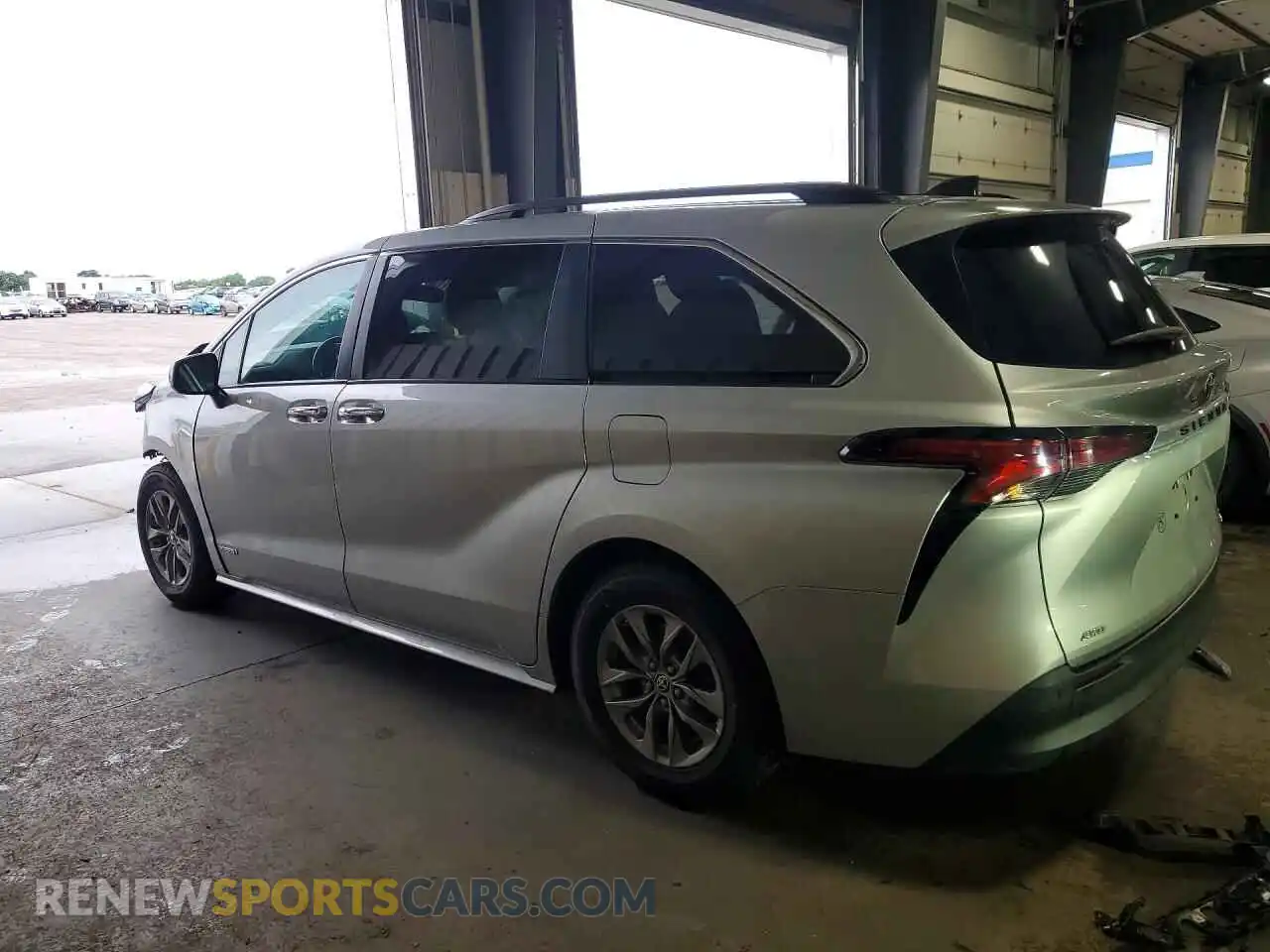 2 Photograph of a damaged car 5TDYSKFCXMS032824 TOYOTA SIENNA 2021