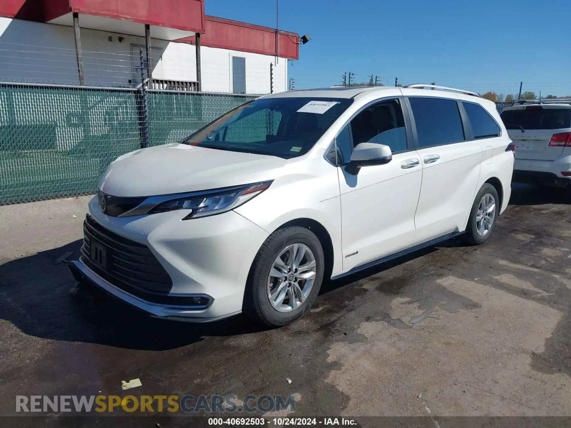 2 Photograph of a damaged car 5TDZRKEC6MS002771 TOYOTA SIENNA 2021