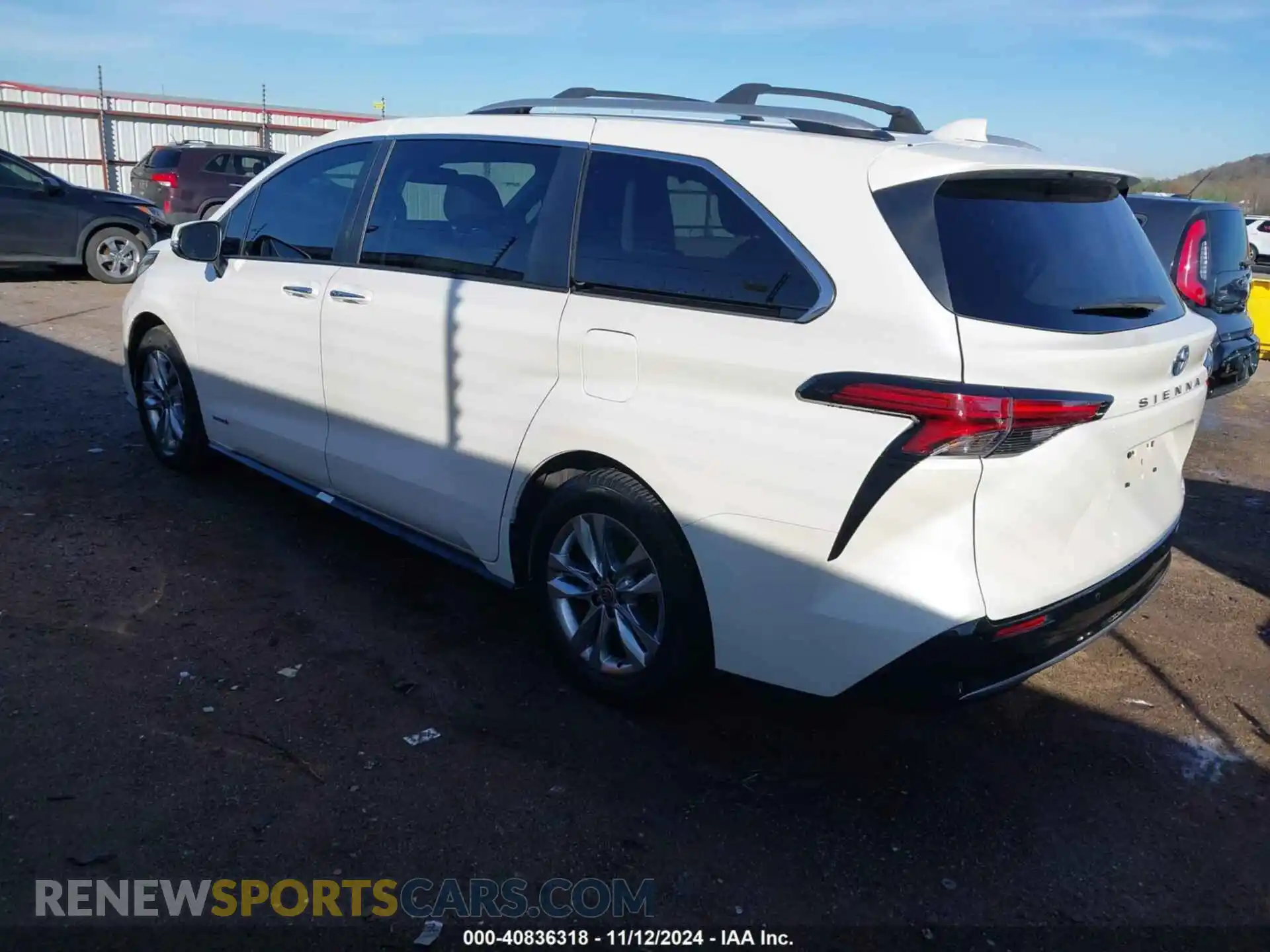 3 Photograph of a damaged car 5TDZRKEC7MS038159 TOYOTA SIENNA 2021